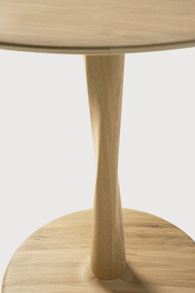Torsion Dining Table | Varnished Oak | Round | 35" X 35"