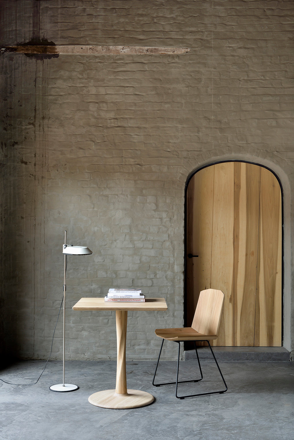 Torsion Dining Table | Varnished Oak | Square