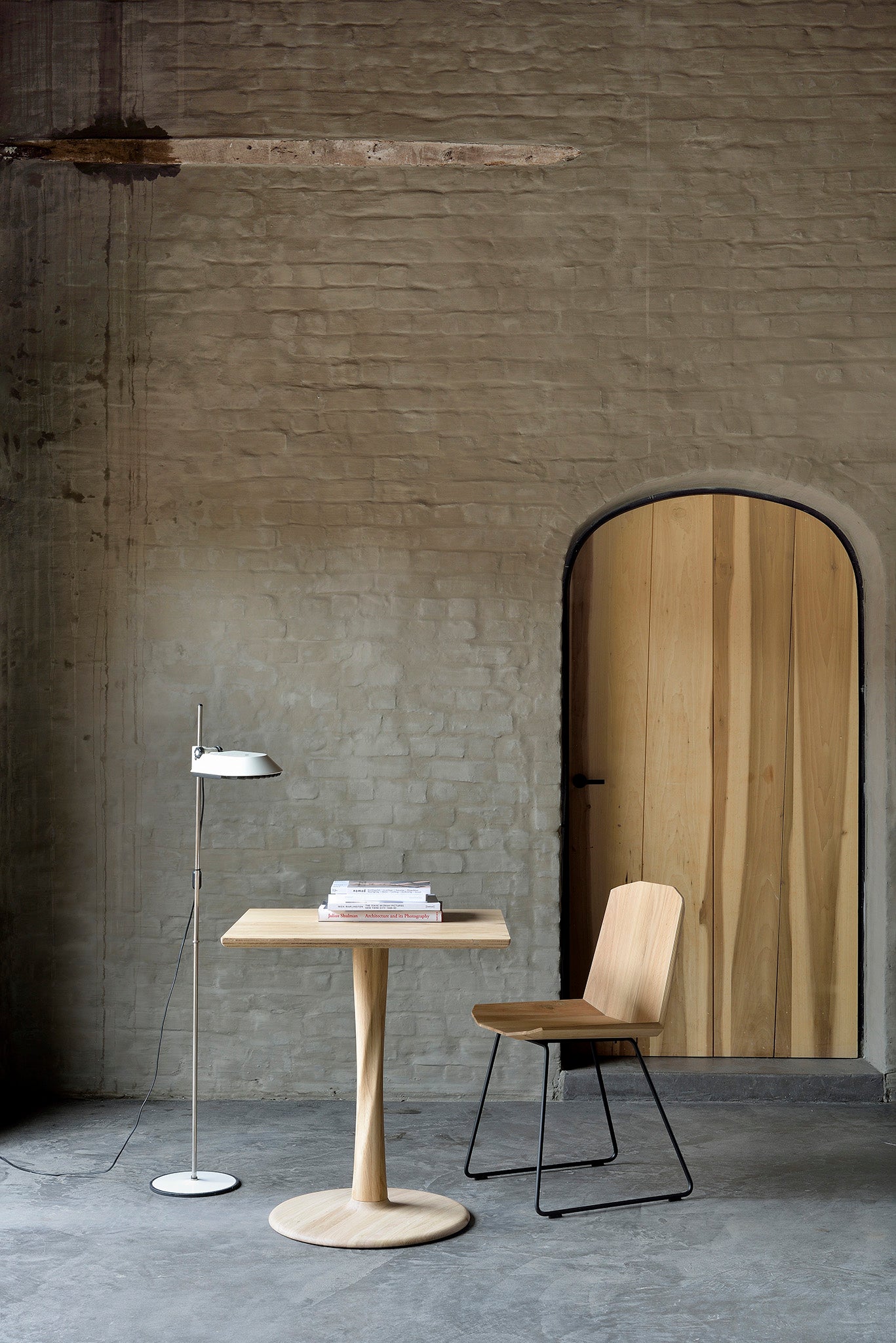 Torsion Dining Table | Varnished Oak | Square