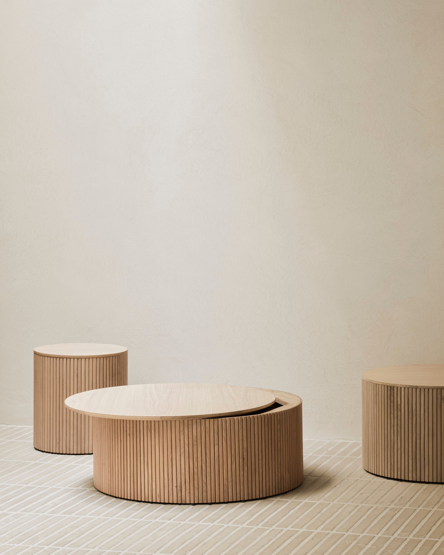 Roller Max Side Table | Oak | Round | Removable Cover
