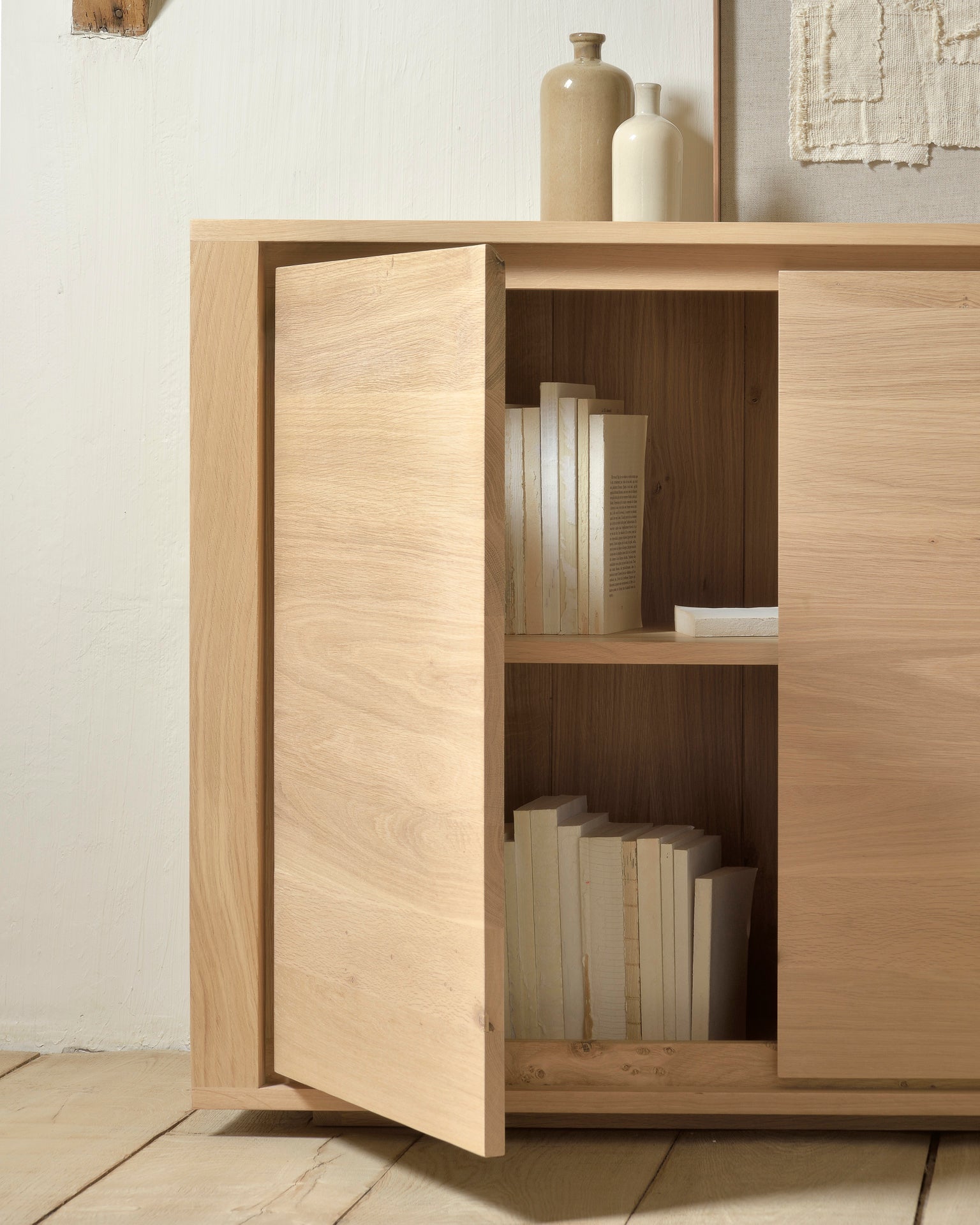Shadow Sideboard | Oak | 2 Doors