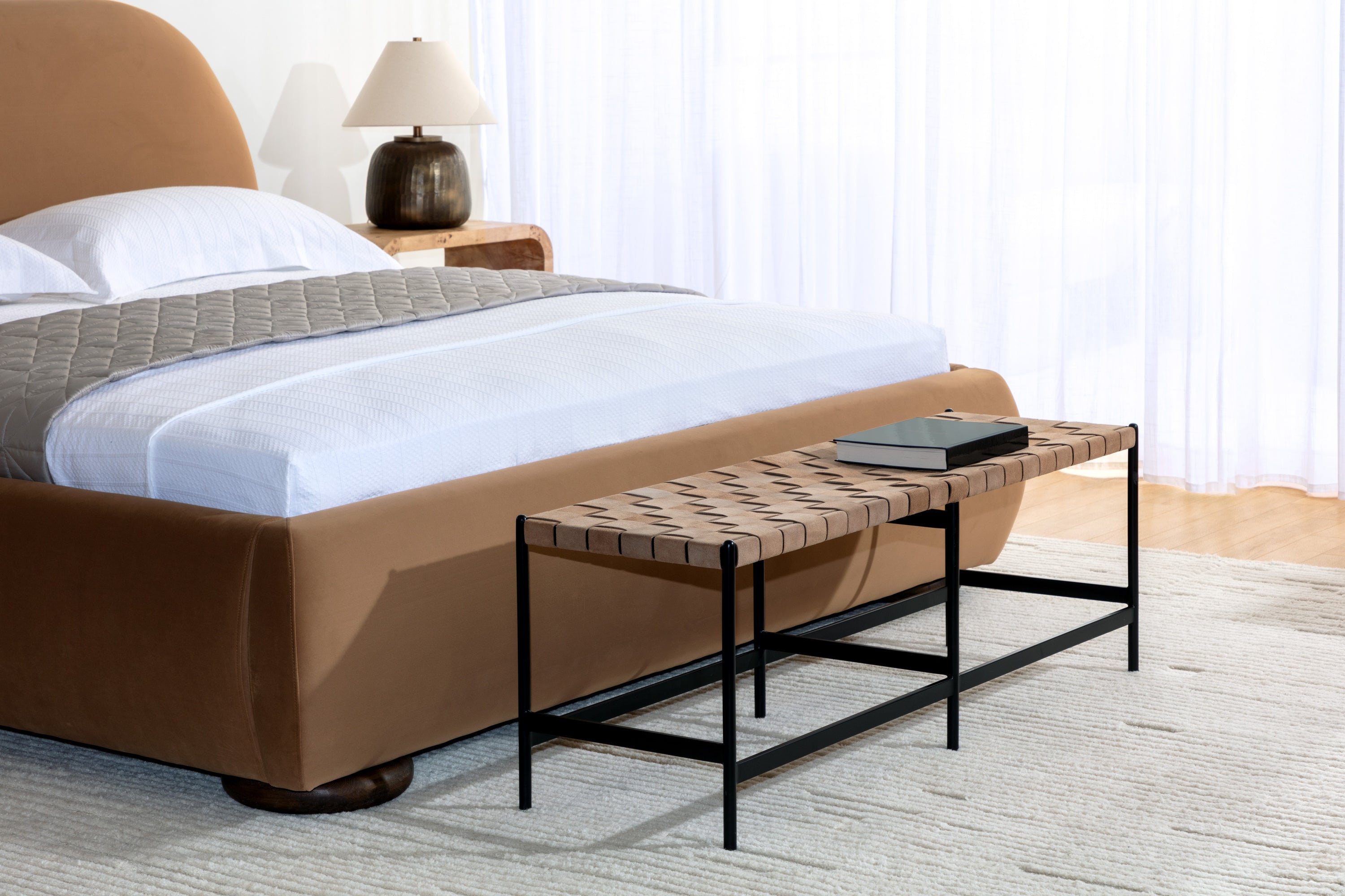 Pradiva Table Lamp