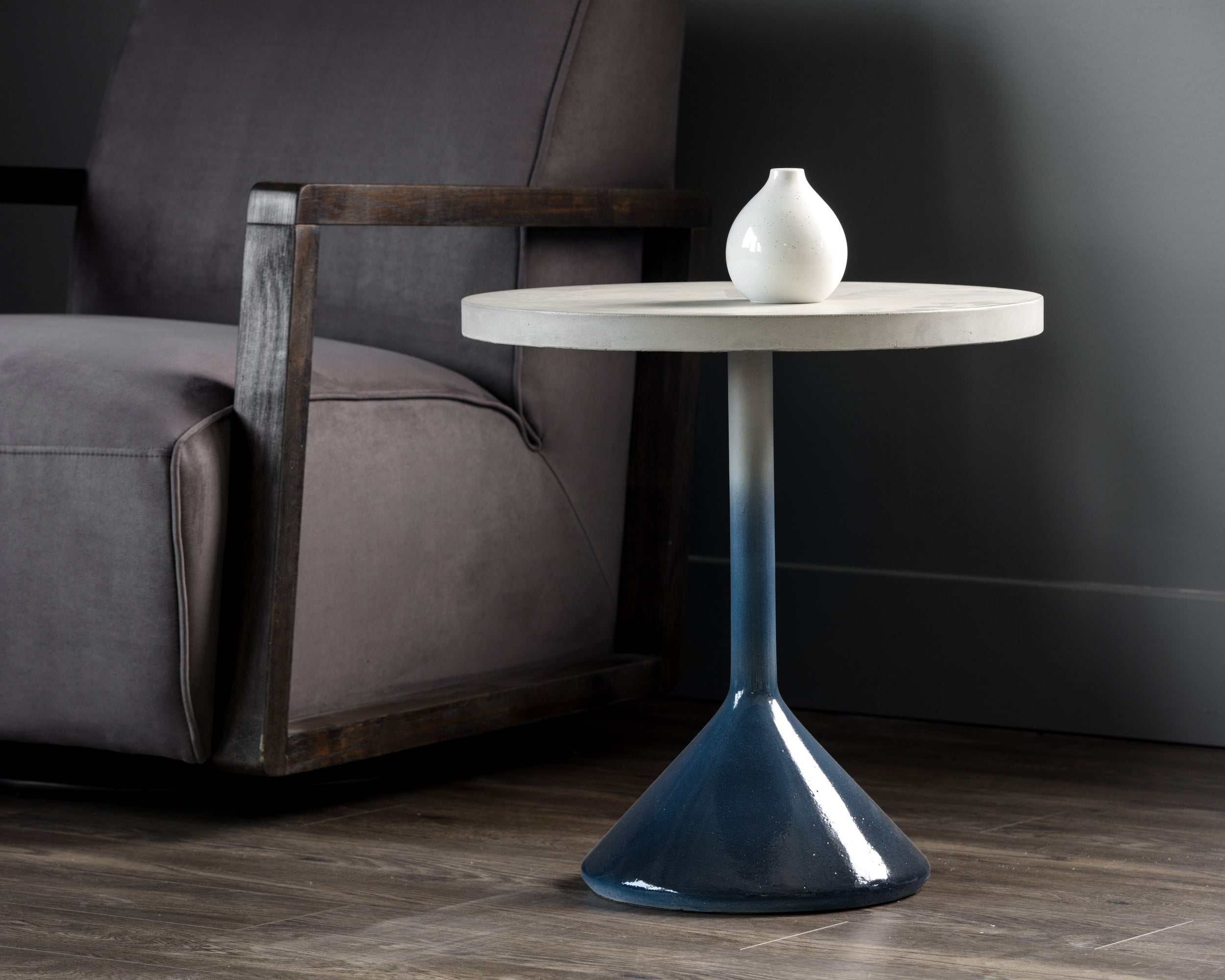 Laszilo End Table