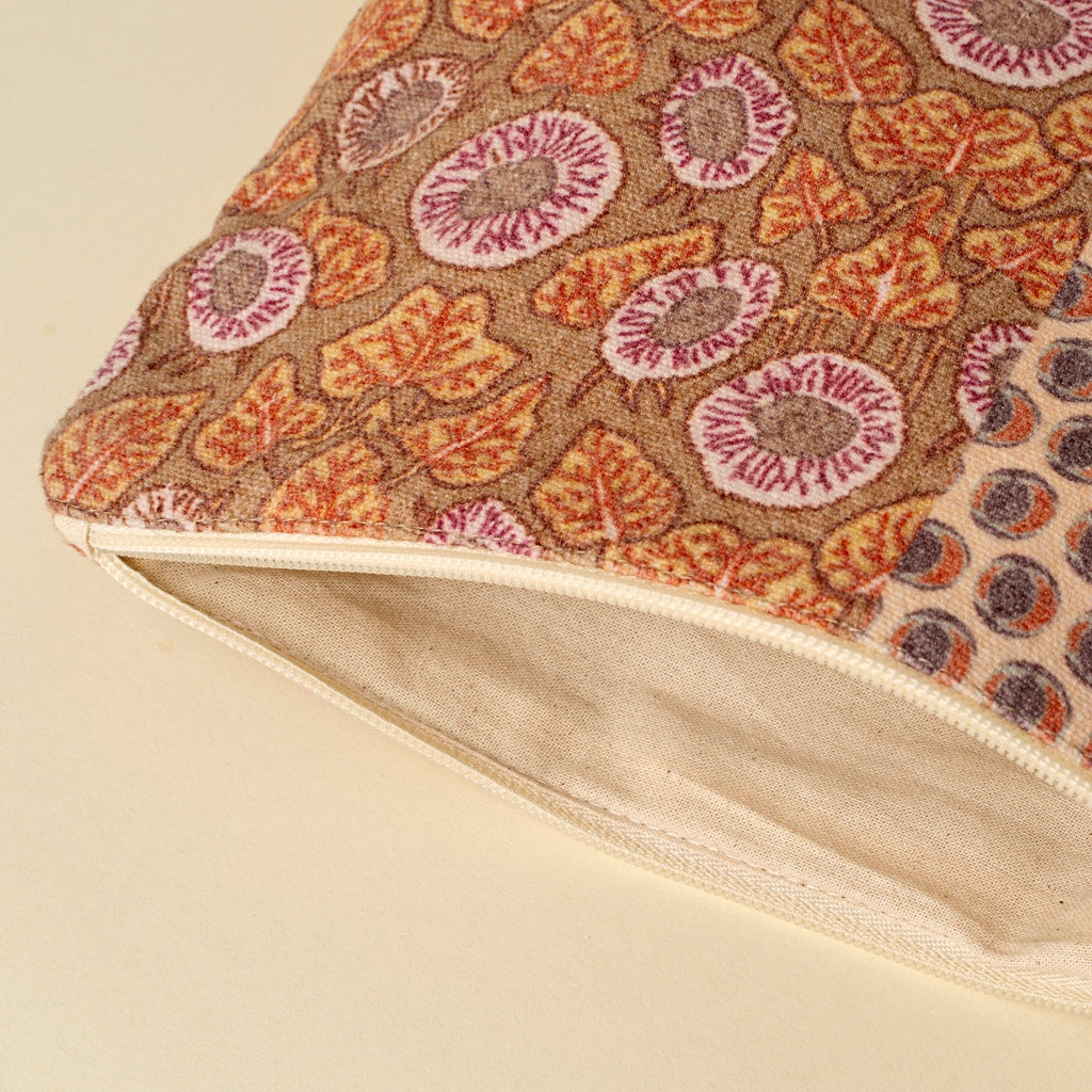 Cleo Pouch, Peach
