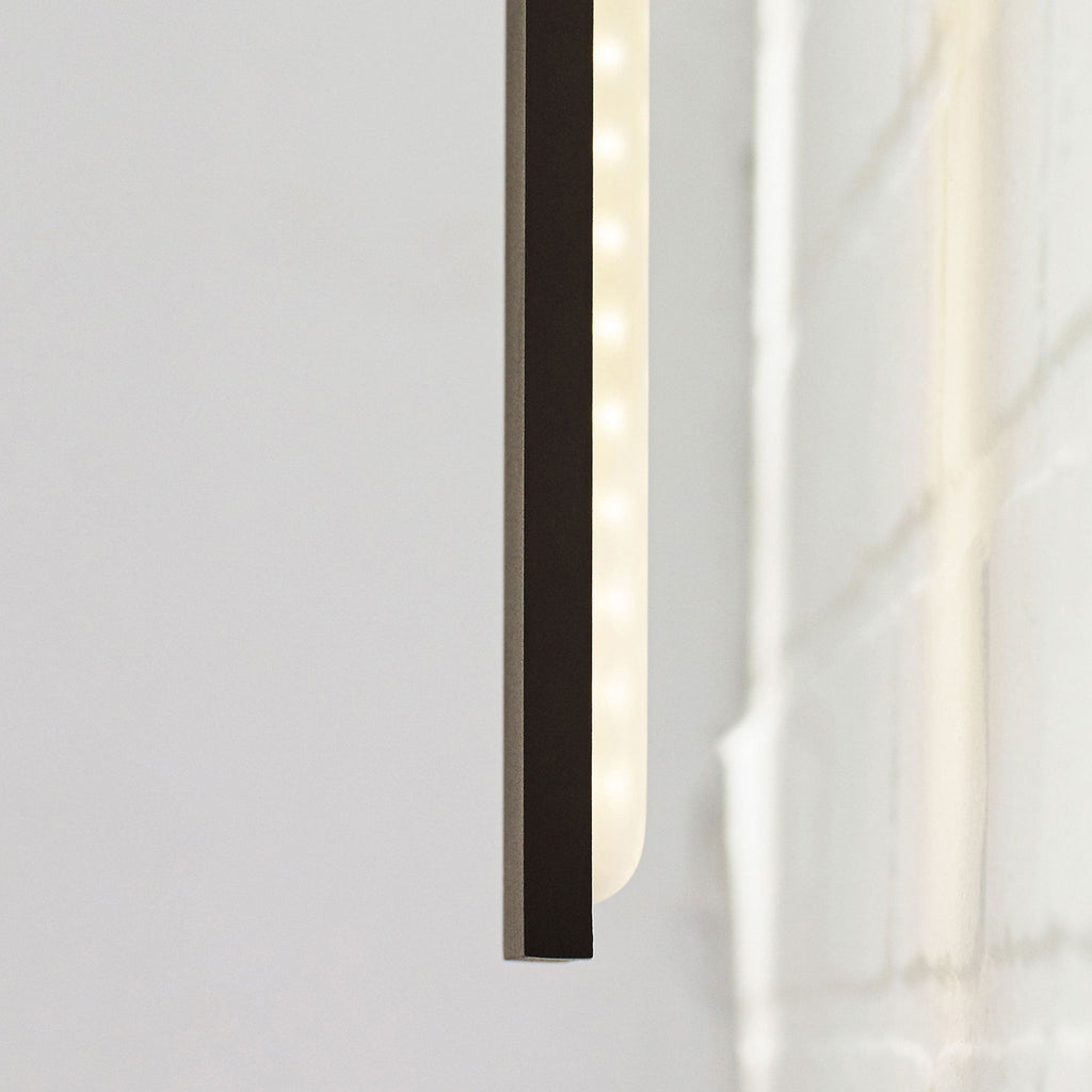 Blade 18 Outdoor Wall Bronze 2700K/3000K Selectable 90 CRI
