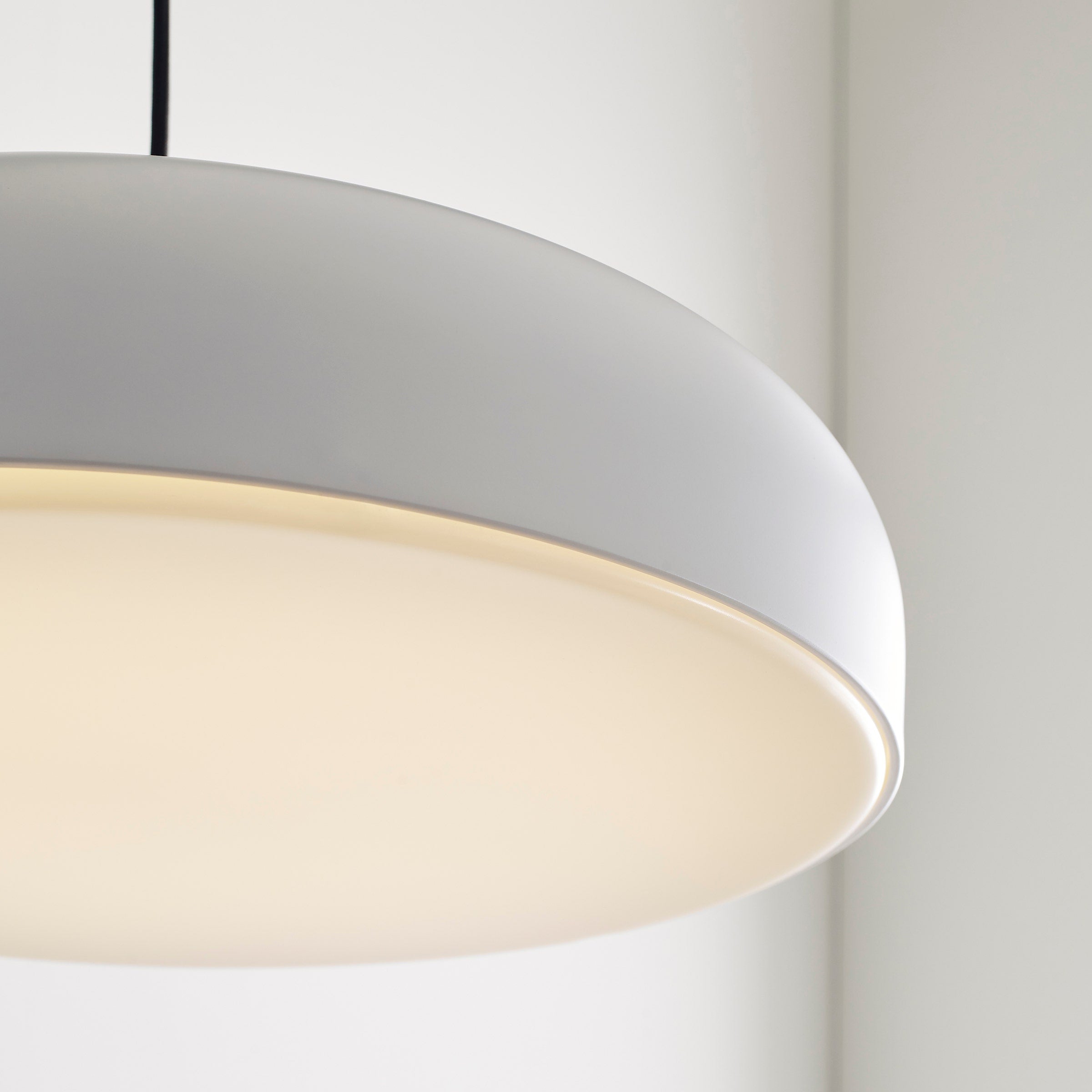Kosa 18 Pendant matte White 3000K 90 CRI integrated led 90 cri 3000k 120v-277v unv