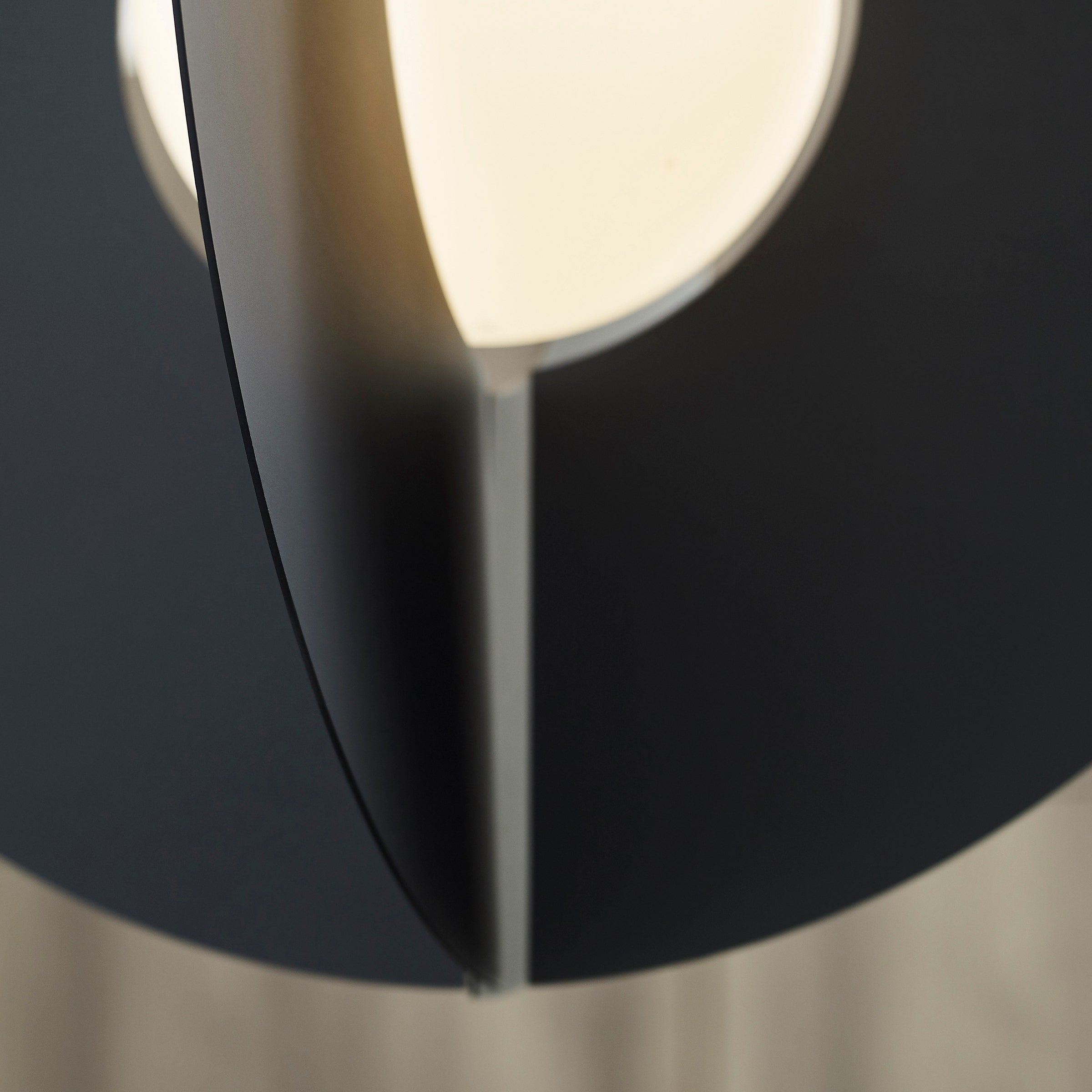 Orbel Round Pendant Matte Black 3000K 90 CRI bi-pin g9 led 90 cri 3000k 120v