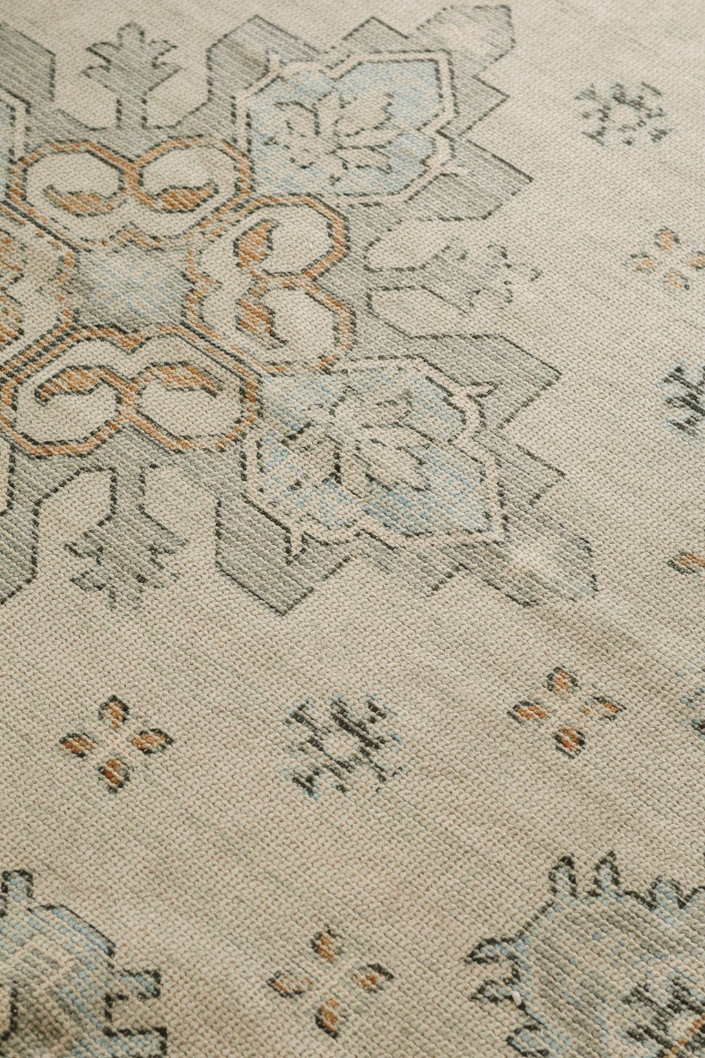Azura Rug 6x9