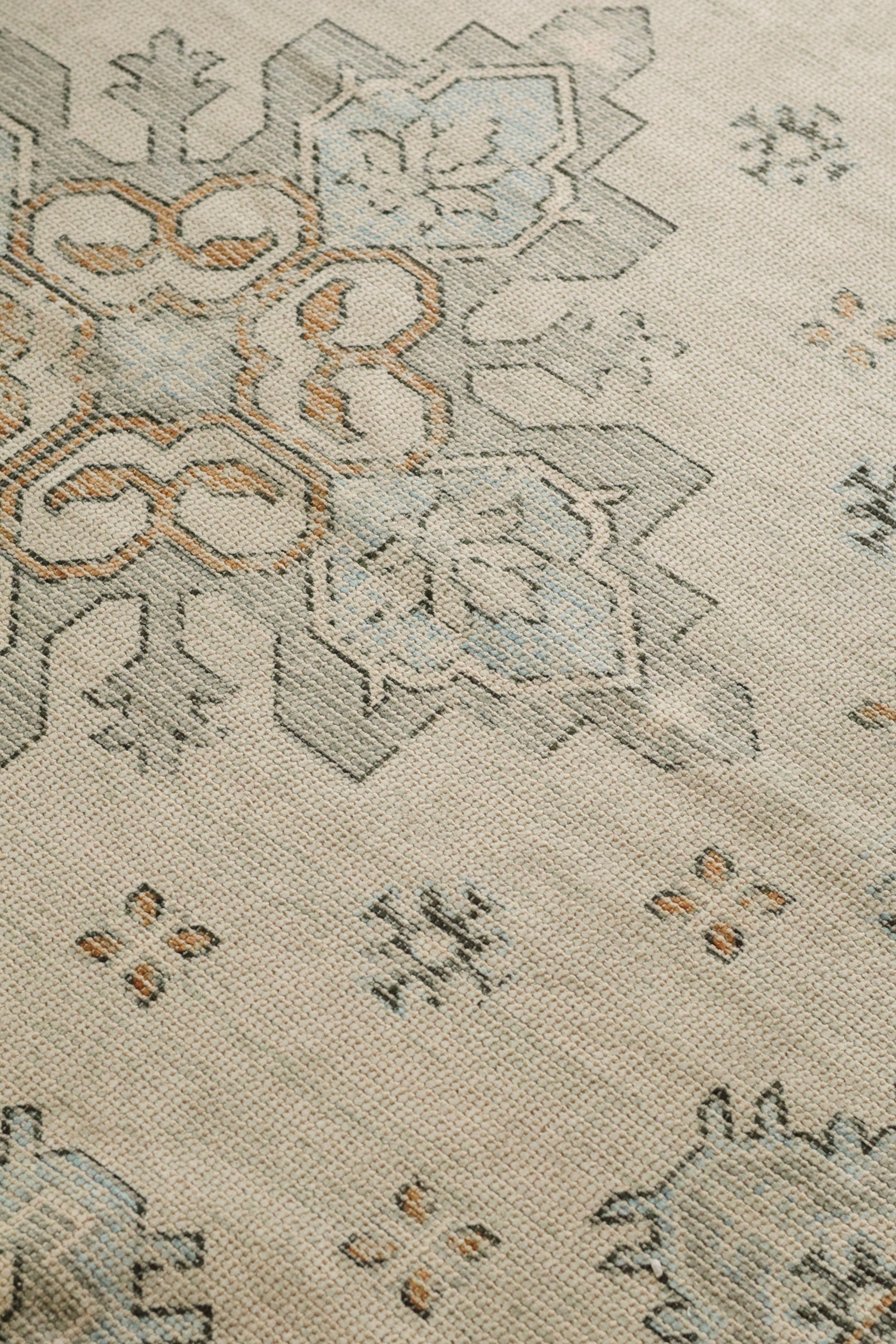 Azura Rug 6x9