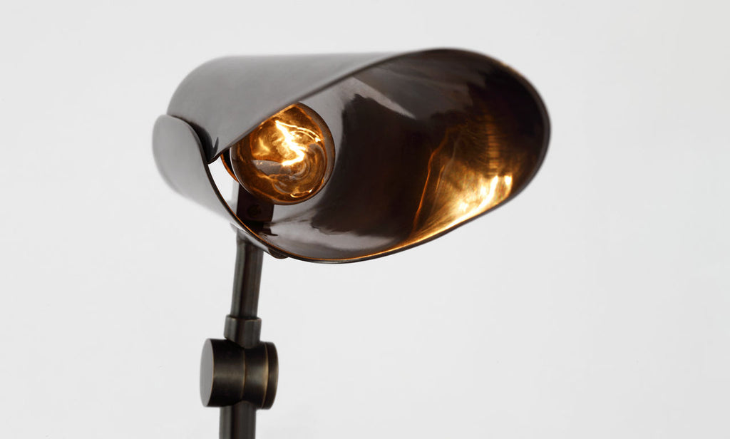 Flore Floor Lamp | Gun Metal