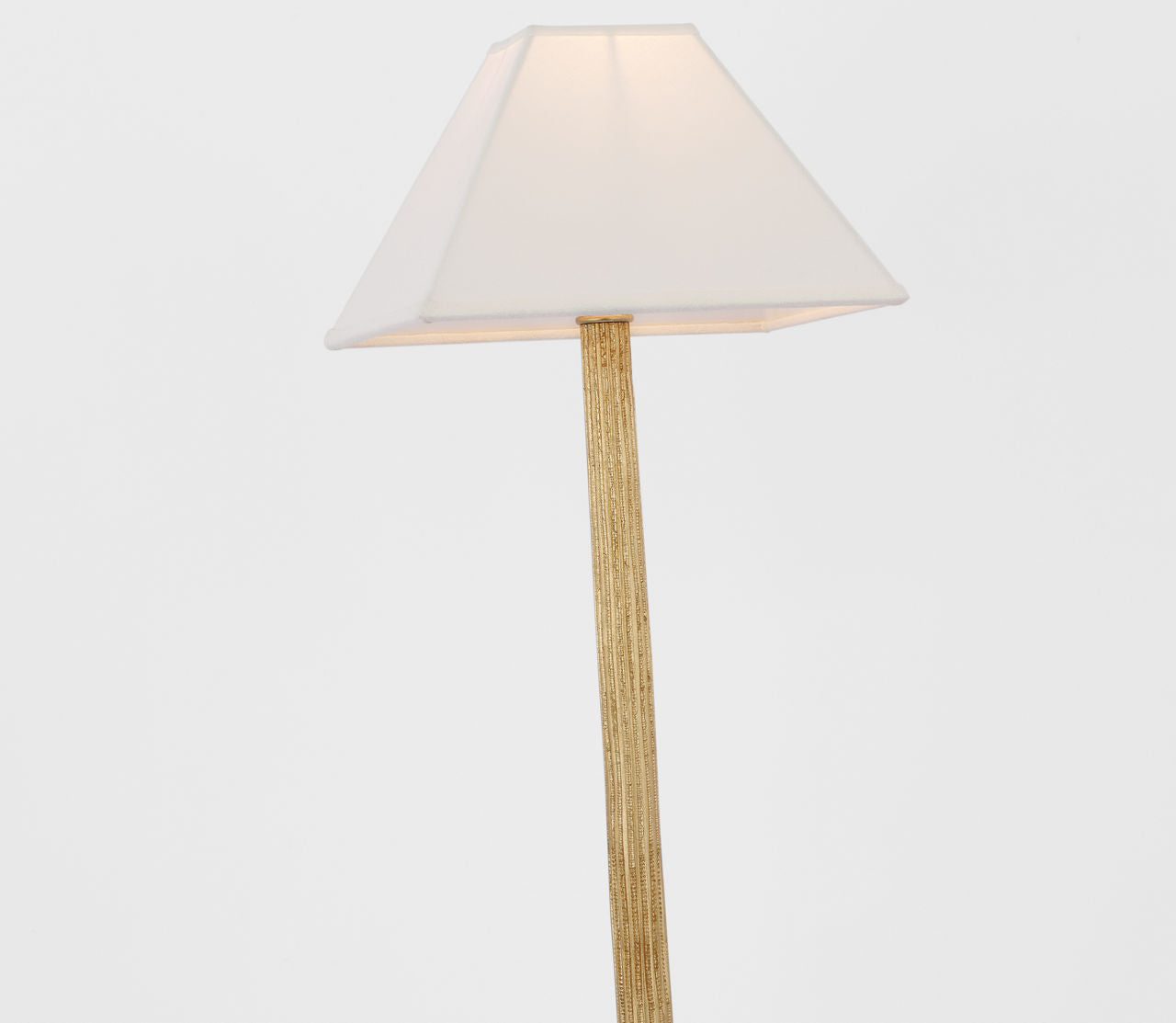 Strie Buffet Lamp | Gild | Linen Shade