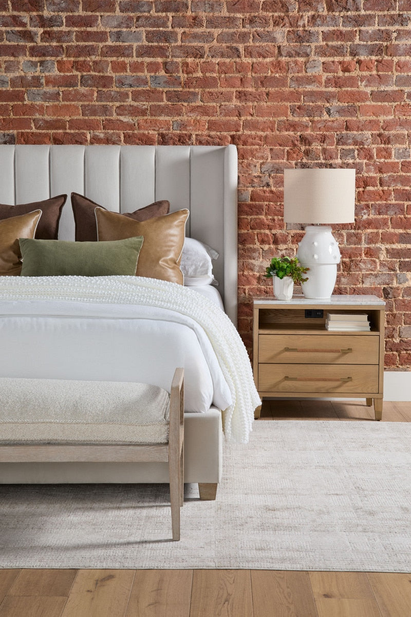 Chandler Queen Bed | Cream Velvet
