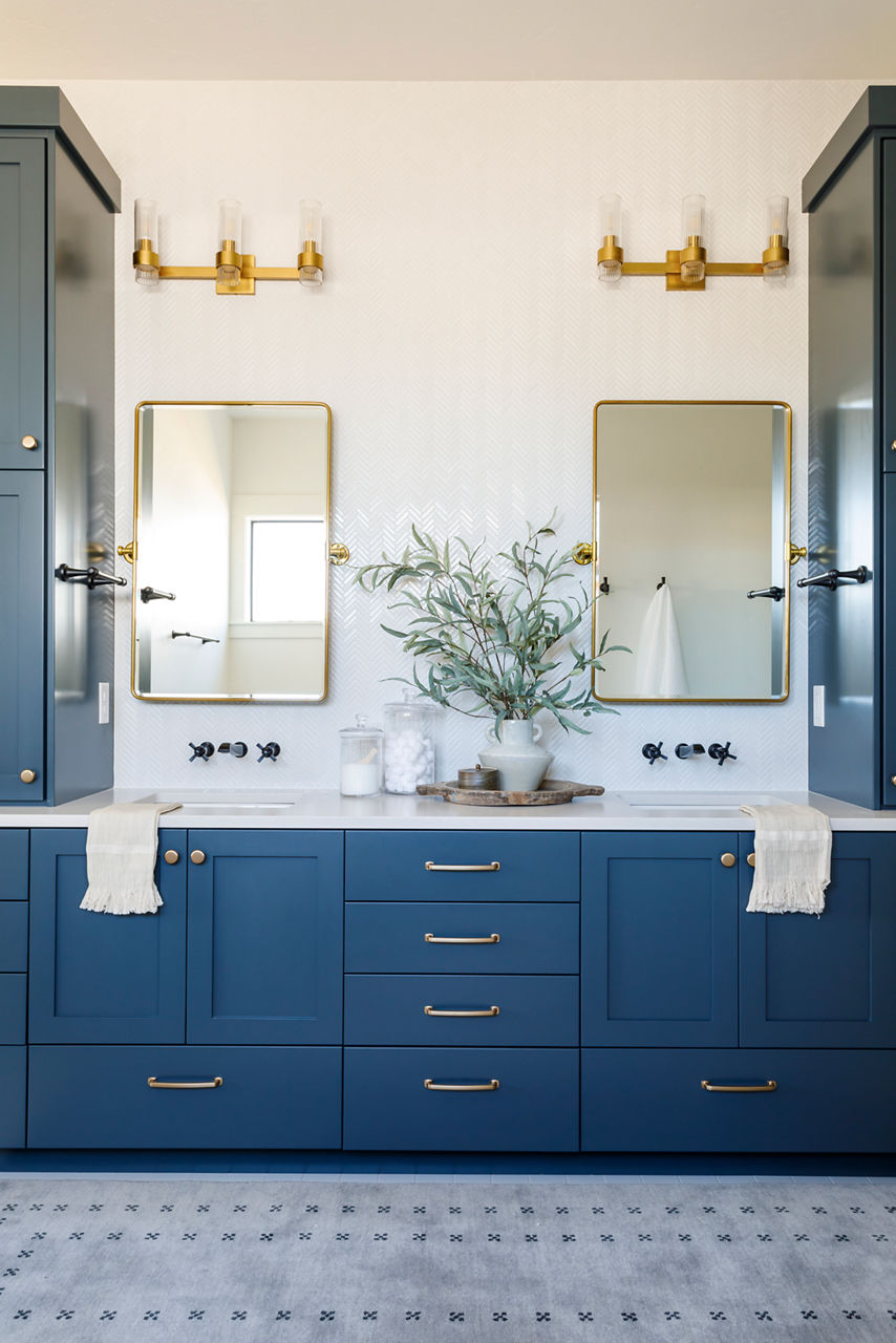 Geneva 3 - Light Vanity | Burnished Brass