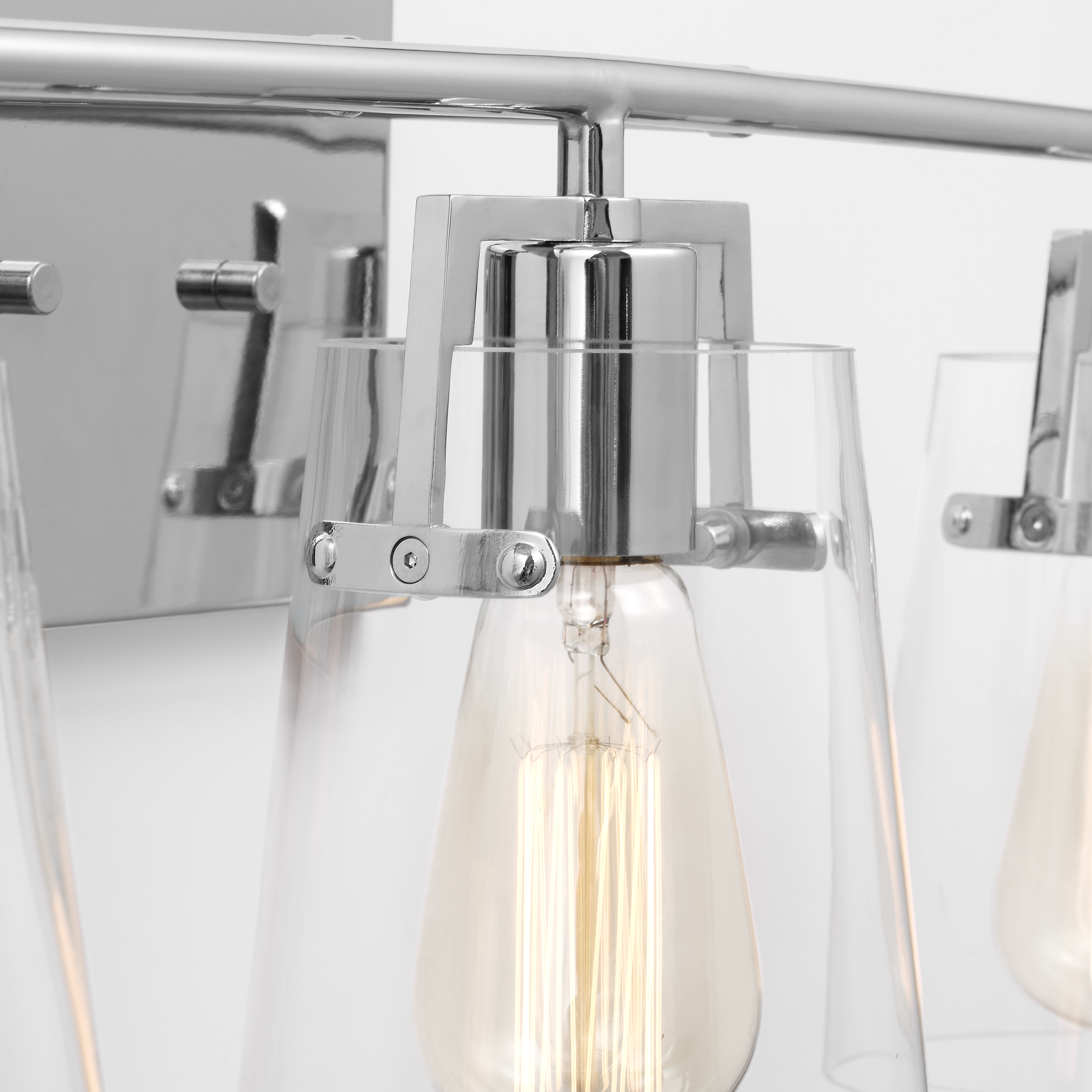 Crofton 3 - Light Vanity Chrome
