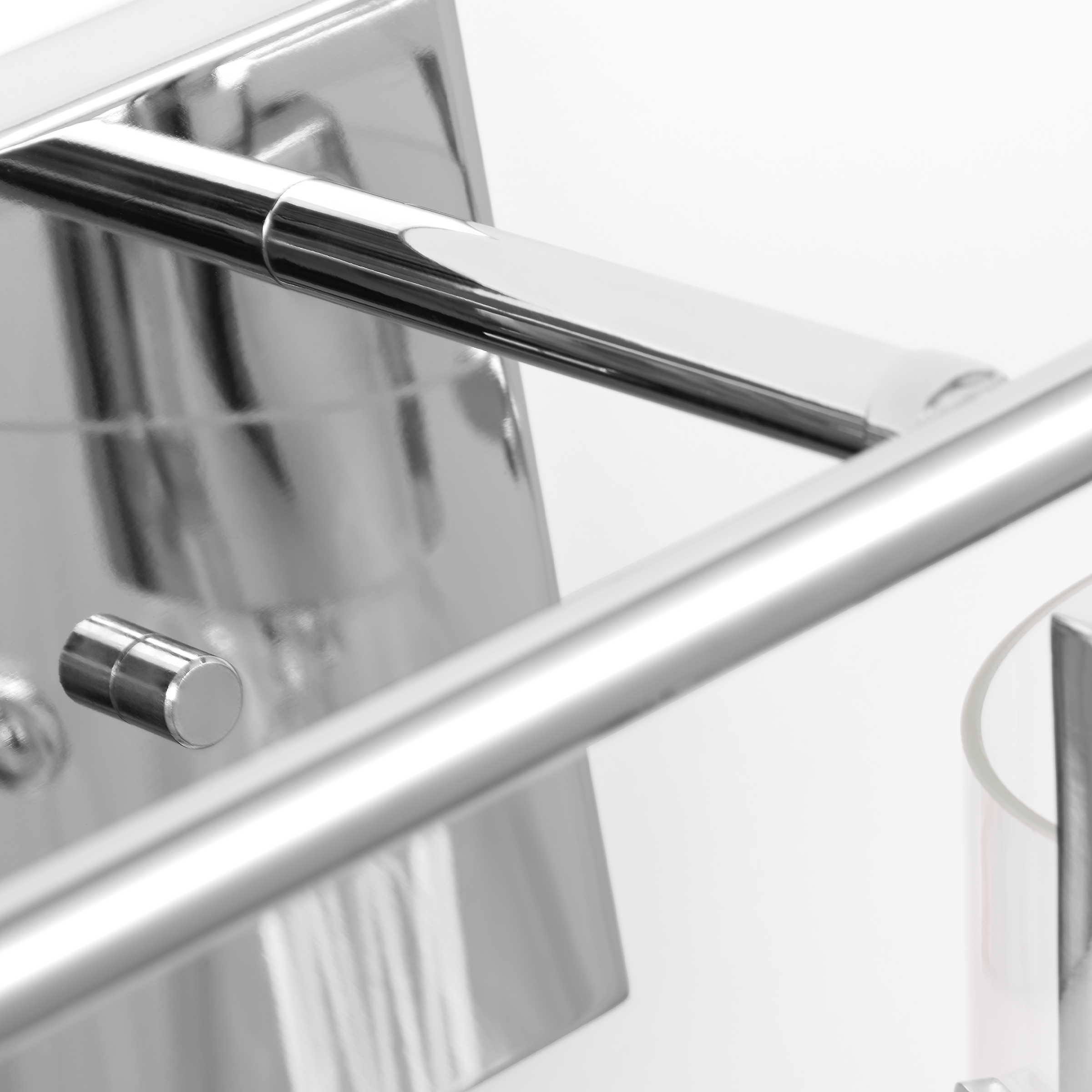 Crofton 4 - Light Vanity Chrome