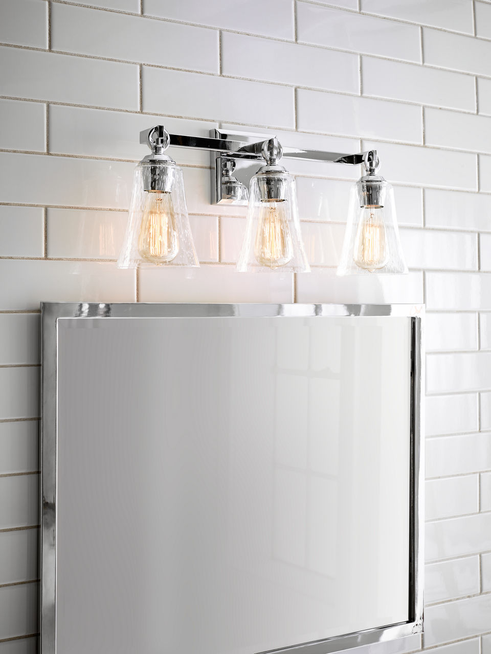 Monterro 3 - Light Vanity Chrome