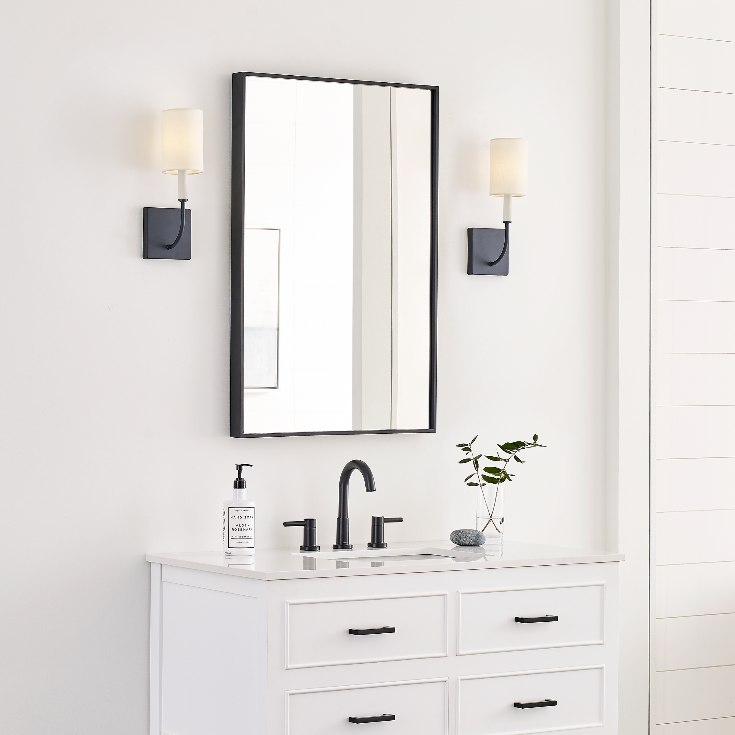 Greenwich 1-Light Sconce | Midnight Black Bulb(s) Not Included