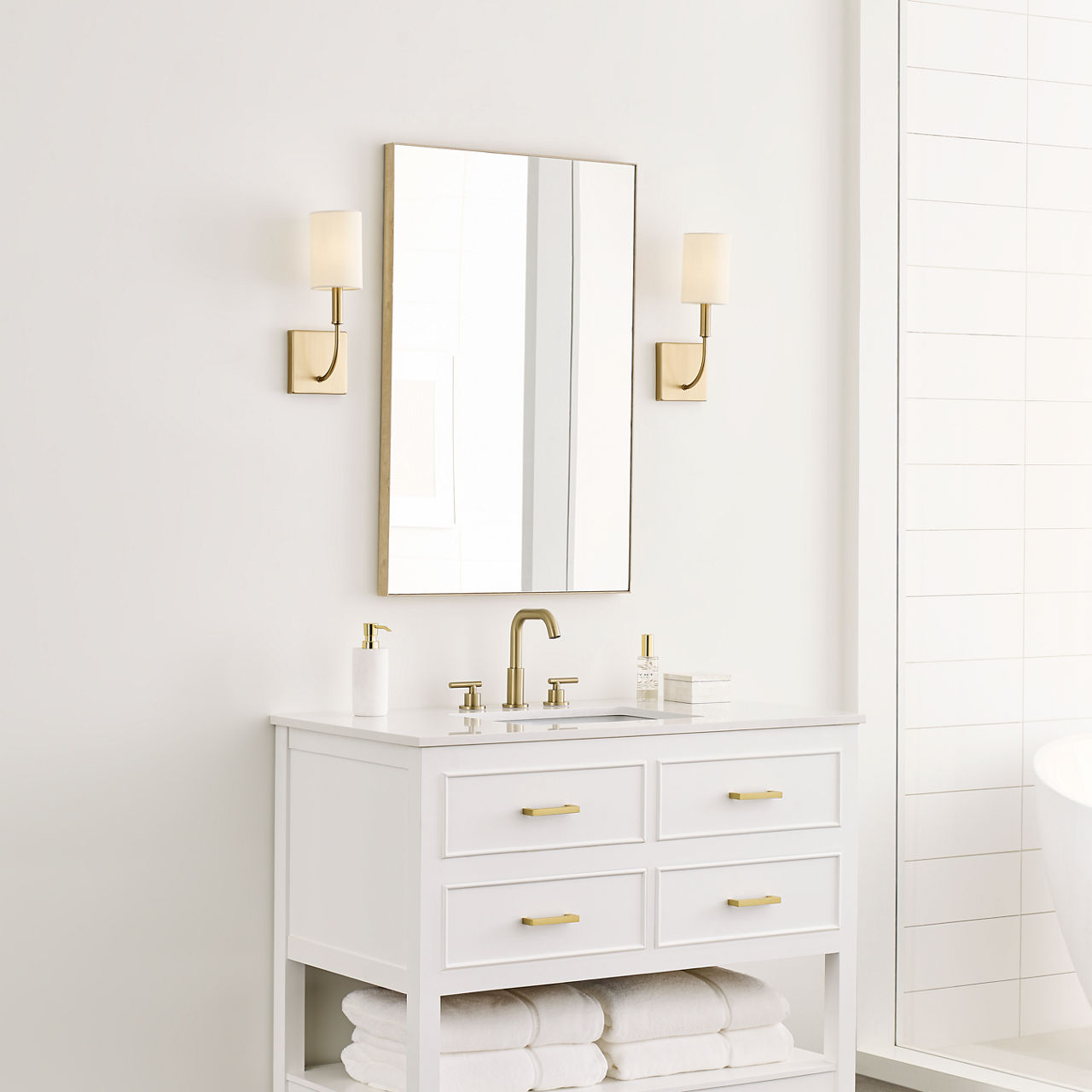 Greenwich 1-Light Sconce | Satin Brass Bulb(s) Not Included