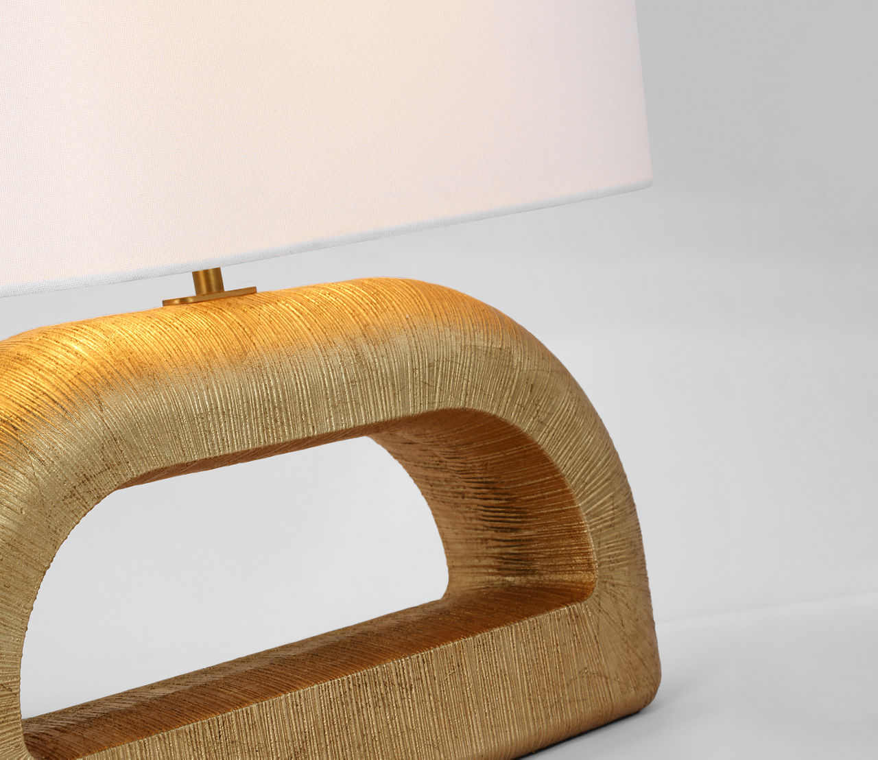 Utopia Combed Console Lamp | Gild | Linen Shade