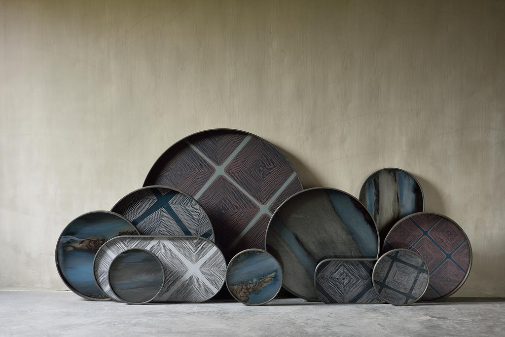 Organic Tray | Glass | Graphite | Oblong | M