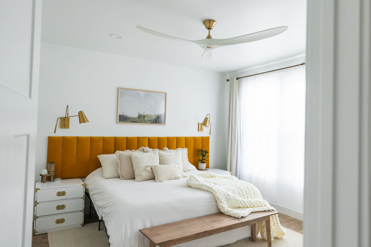 Maverick 60 Ceiling Fan | Matte White Blades Burnished Brass