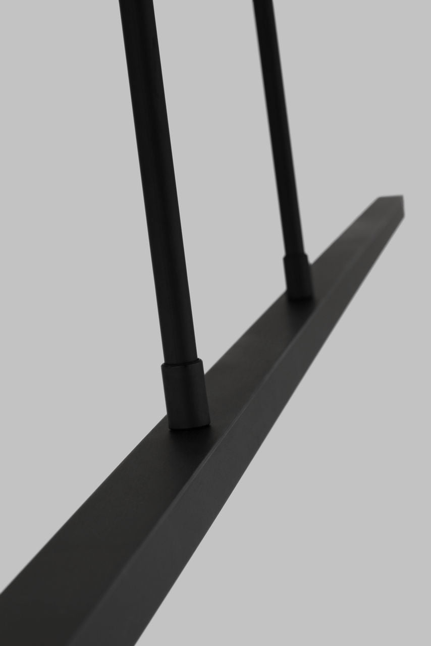 Stagger 72 Linear Suspension Nightshade Black 2700K 90 CRI integrated led 90 cri 2700k 120v-277v unv