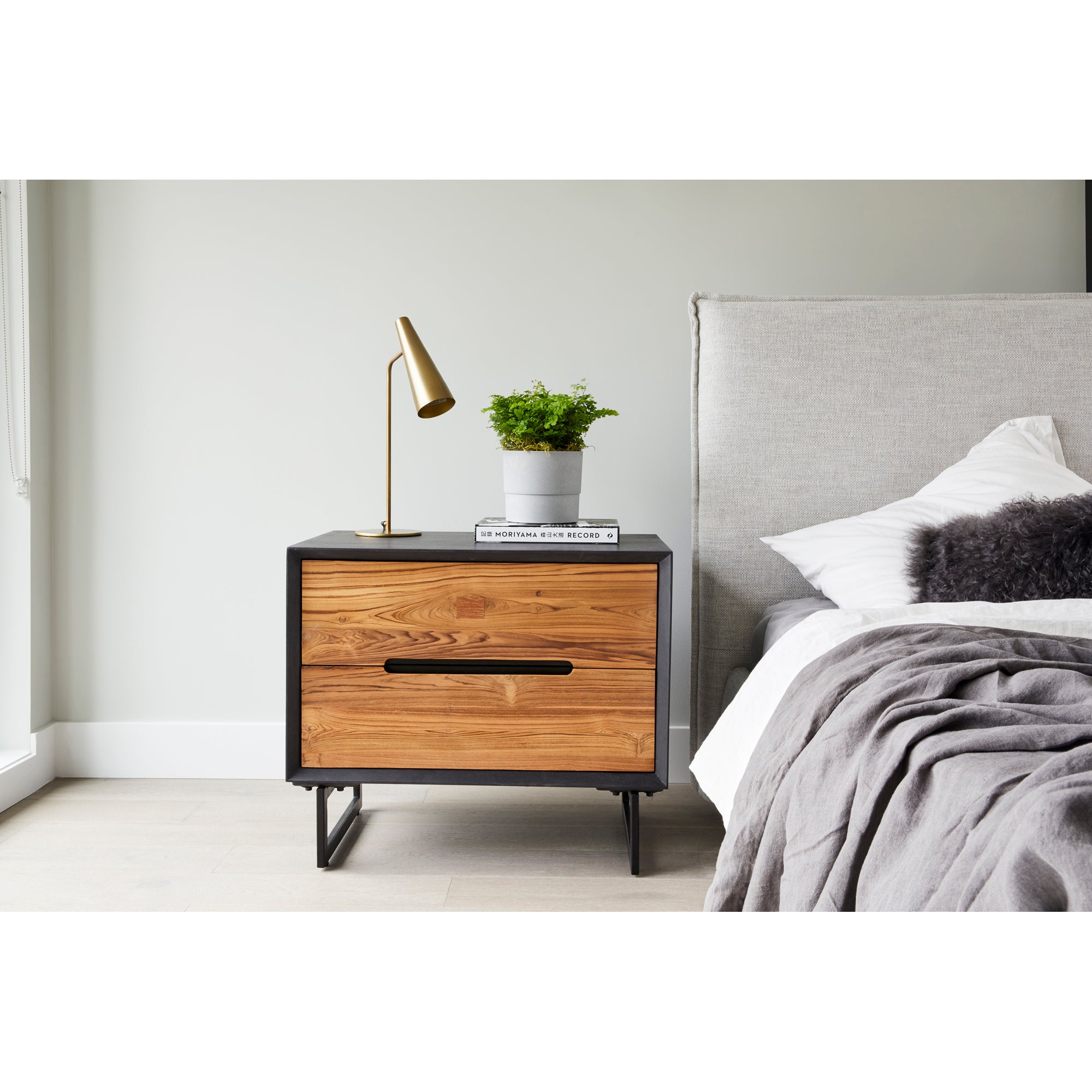 Trumpet Table Lamp Gold