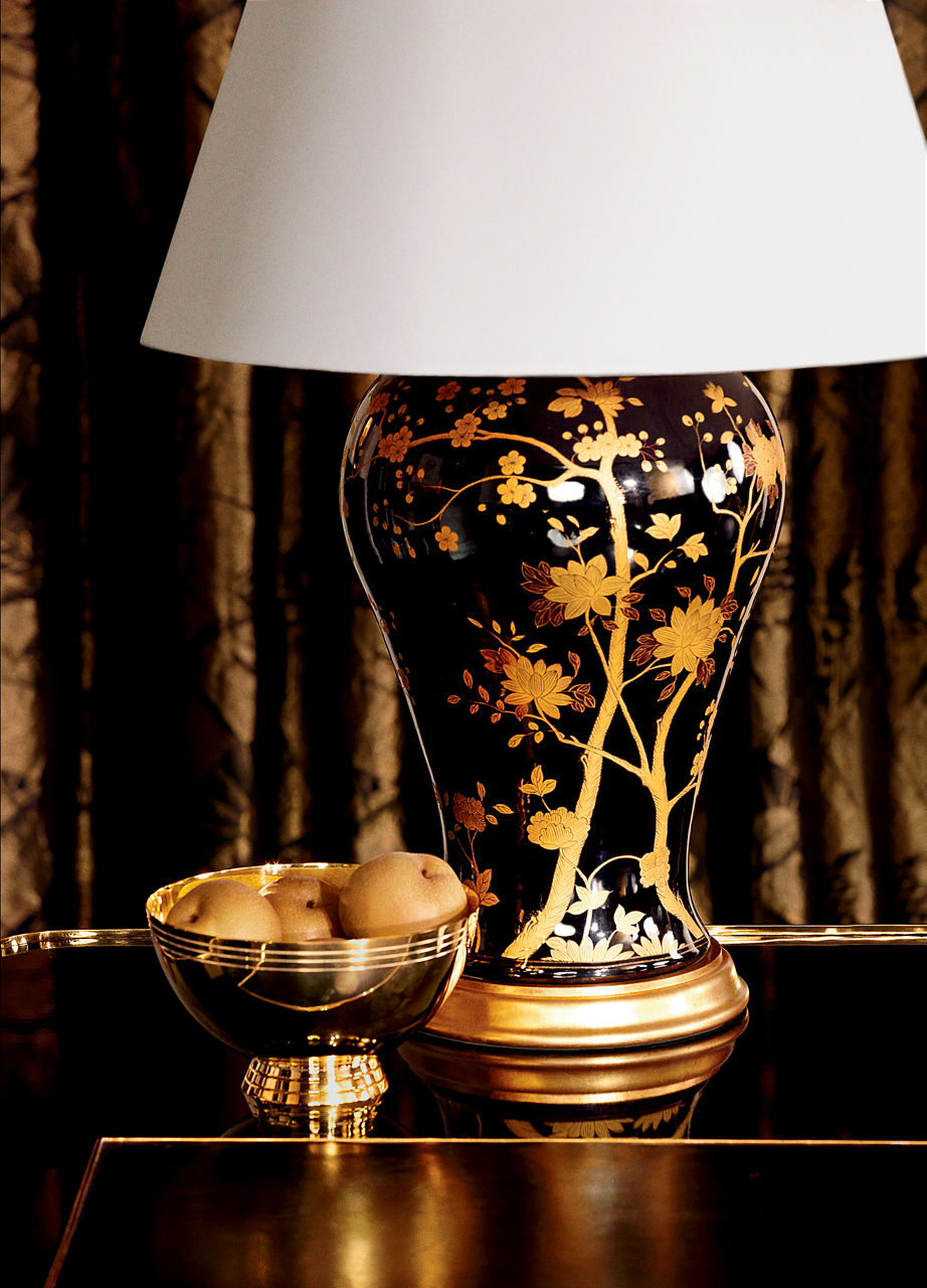 Gable Table Lamp | Black and Gold Porcelain | Silk Shade