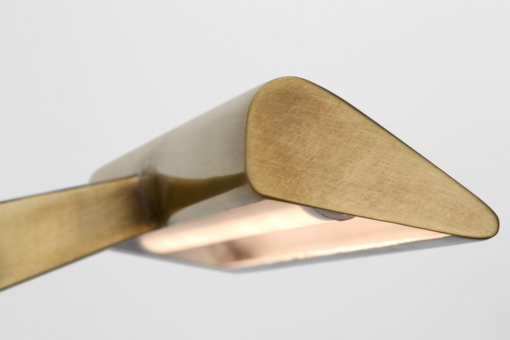 Petrel 8" Picture Light | Hand-Rubbed Antique Brass