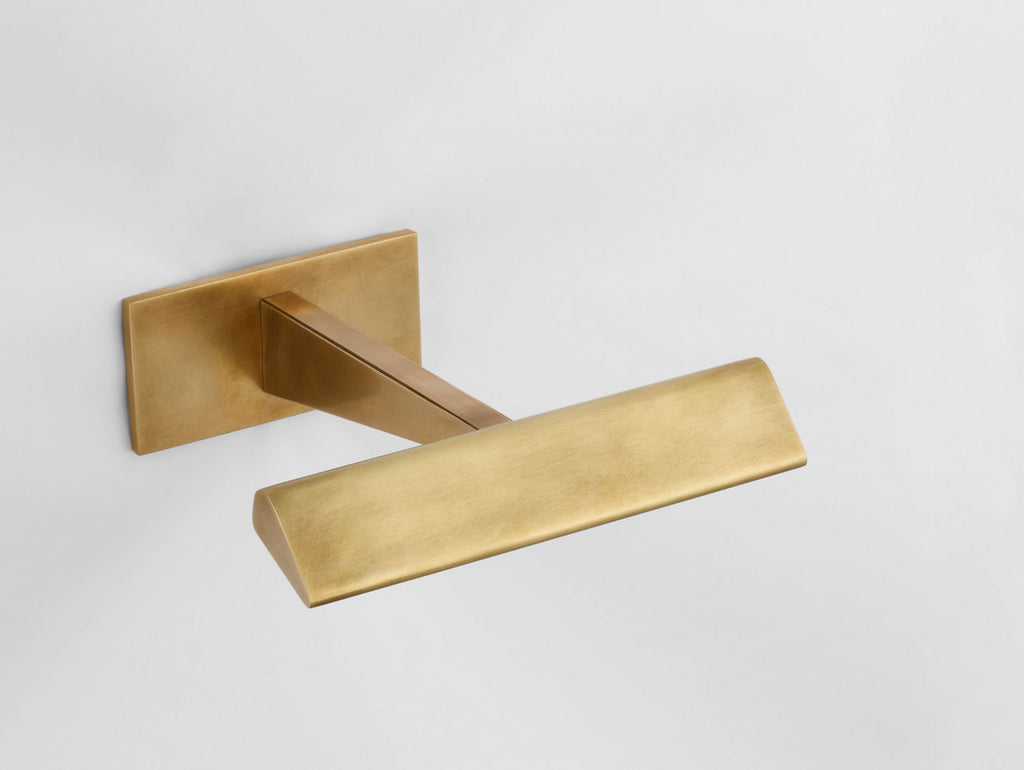 Petrel 8" Picture Light | Hand-Rubbed Antique Brass