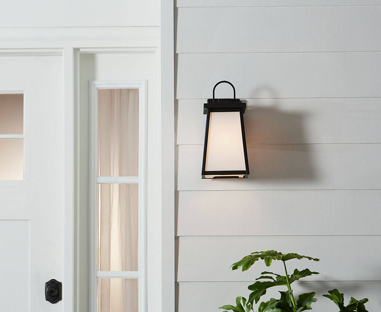Founders Medium Wall Lantern | Black