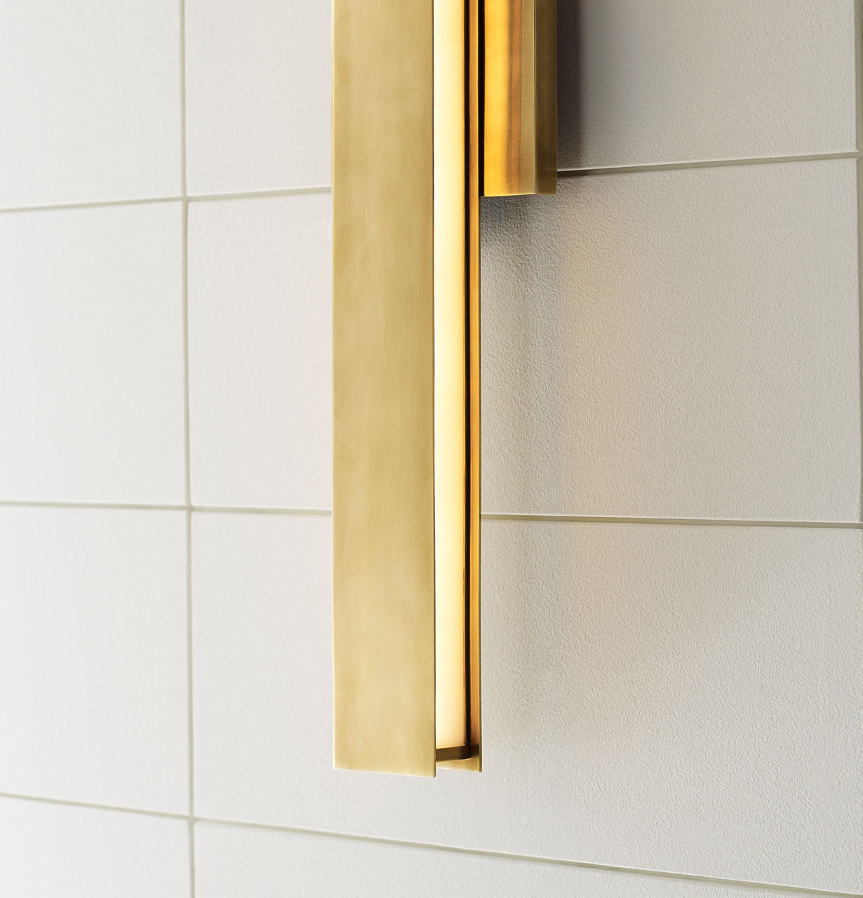 Bau 24 Bath Natural Brass LED 90 CRI 3000K 120V