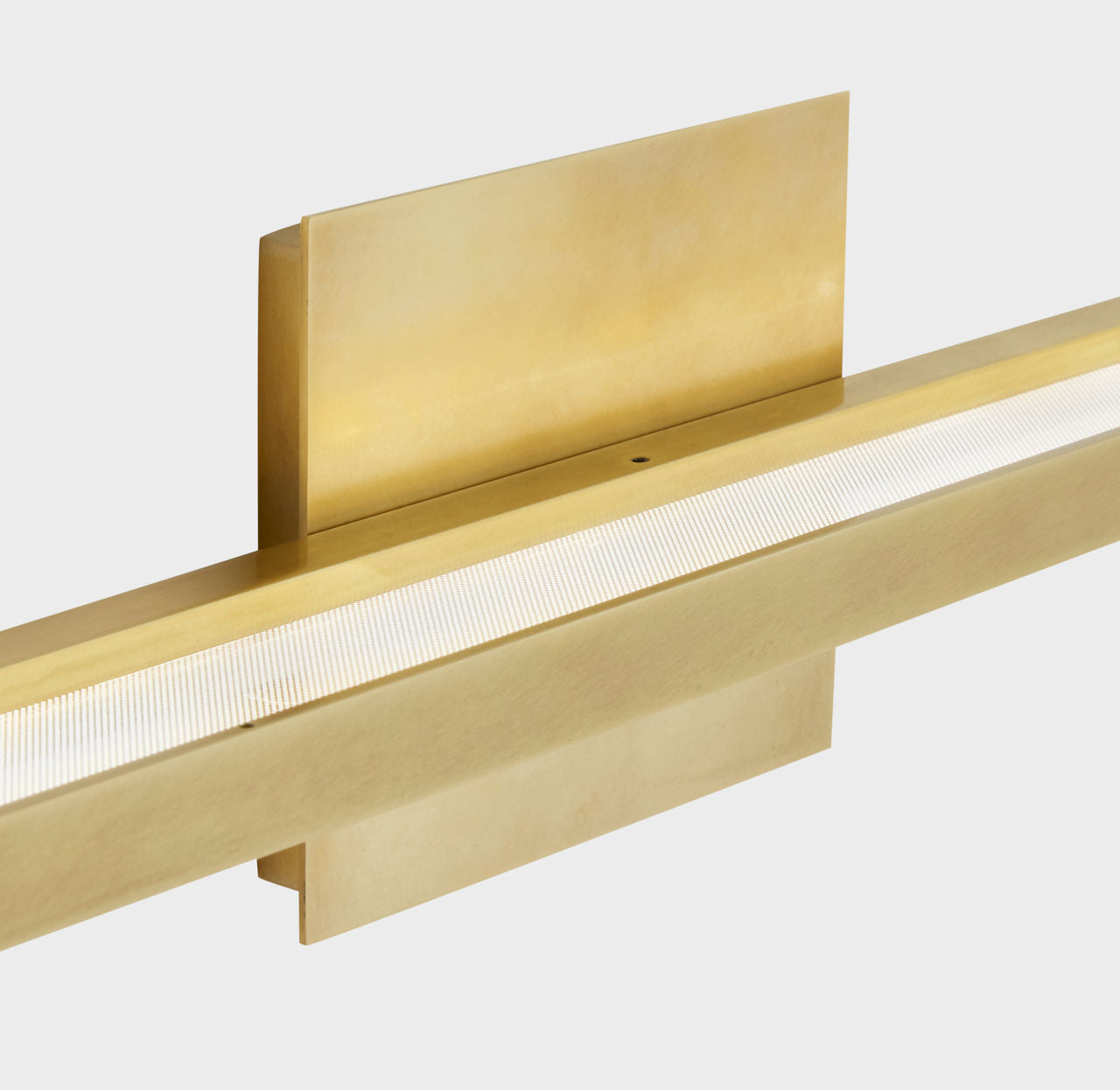 Banda 36 Bath Natural Brass LED 90 CRI 3000K 120V-277v unv