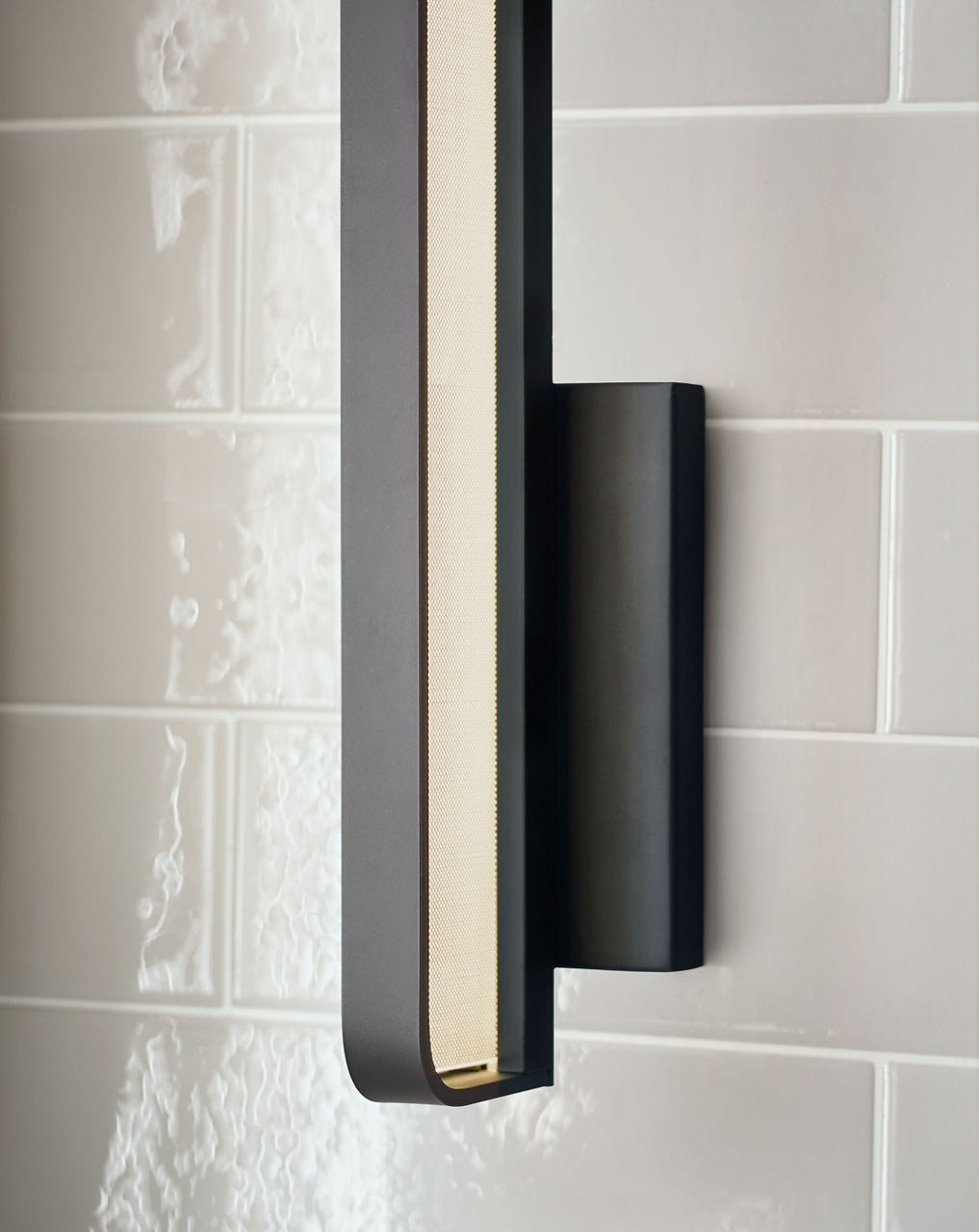 Banda 13 Wall/Bath Matte Black LED 90 CRI 3000k 120V
