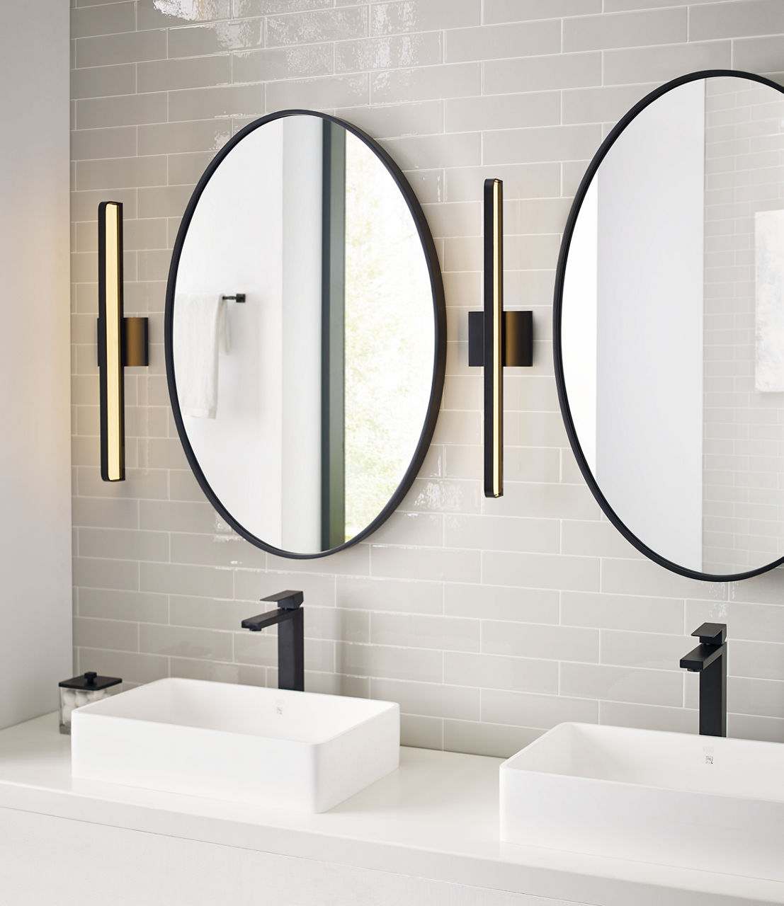 Banda 24 Bath Matte Black 3000K 90 CRI integrated led 90 cri 3000k 120v-277v unv