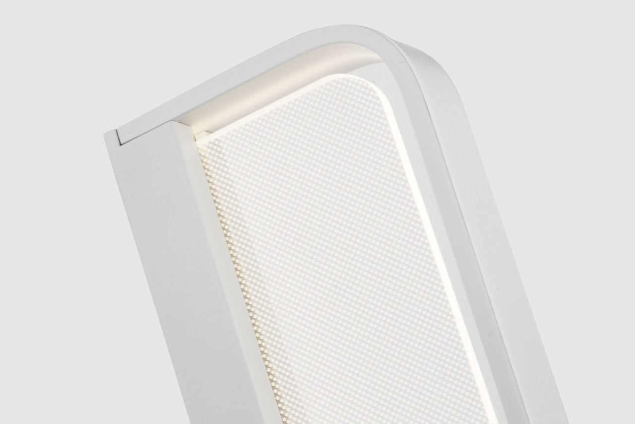 Banda 13 Wall/Bath Matte White LED 90 CRI 3000K 120V
