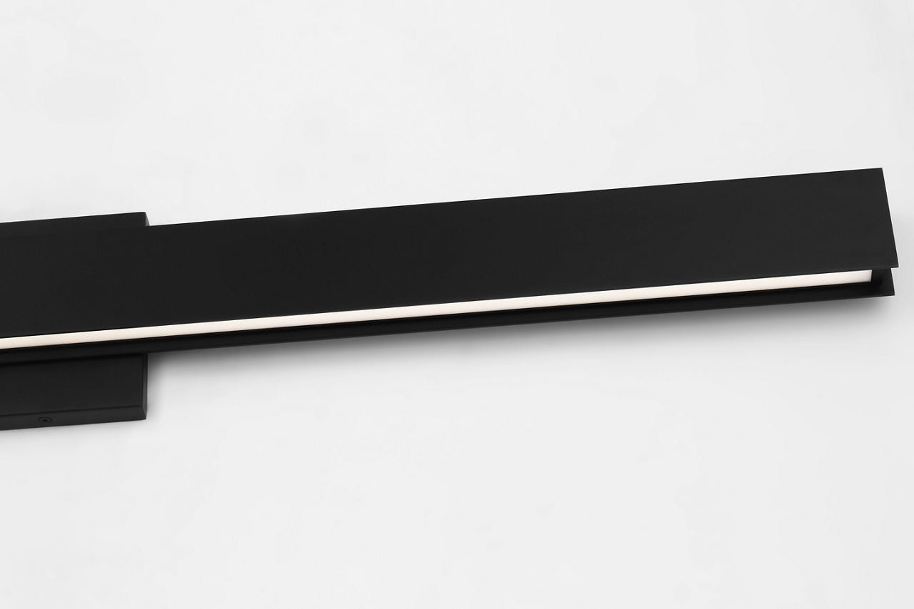 Bau 36 Bath Nightshade Black 3000K 90 CRI