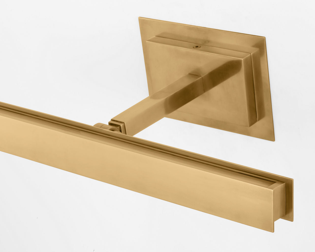 Bau 18 Picture Light Natural Brass 3000K 90 CRI