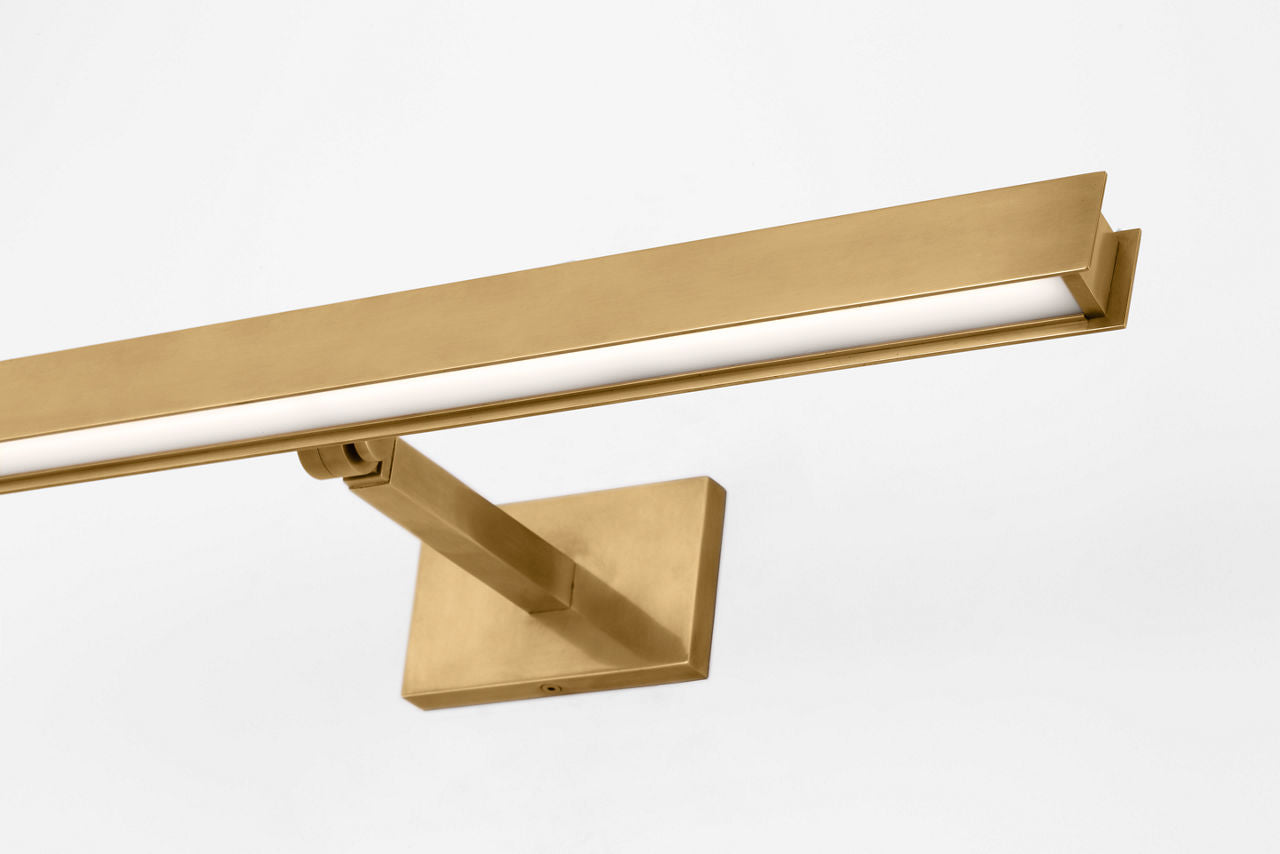 Bau 24 Picture Light Natural Brass 3000K 90 CRI