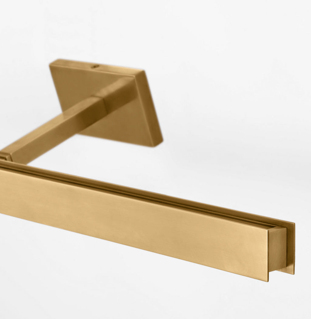 Bau 30 Picture Light Natural Brass 3000K 90 CRI