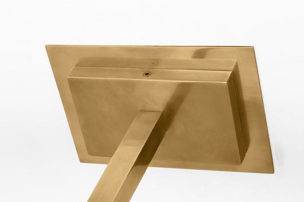 Bau 30 Picture Light Natural Brass 3000K 90 CRI