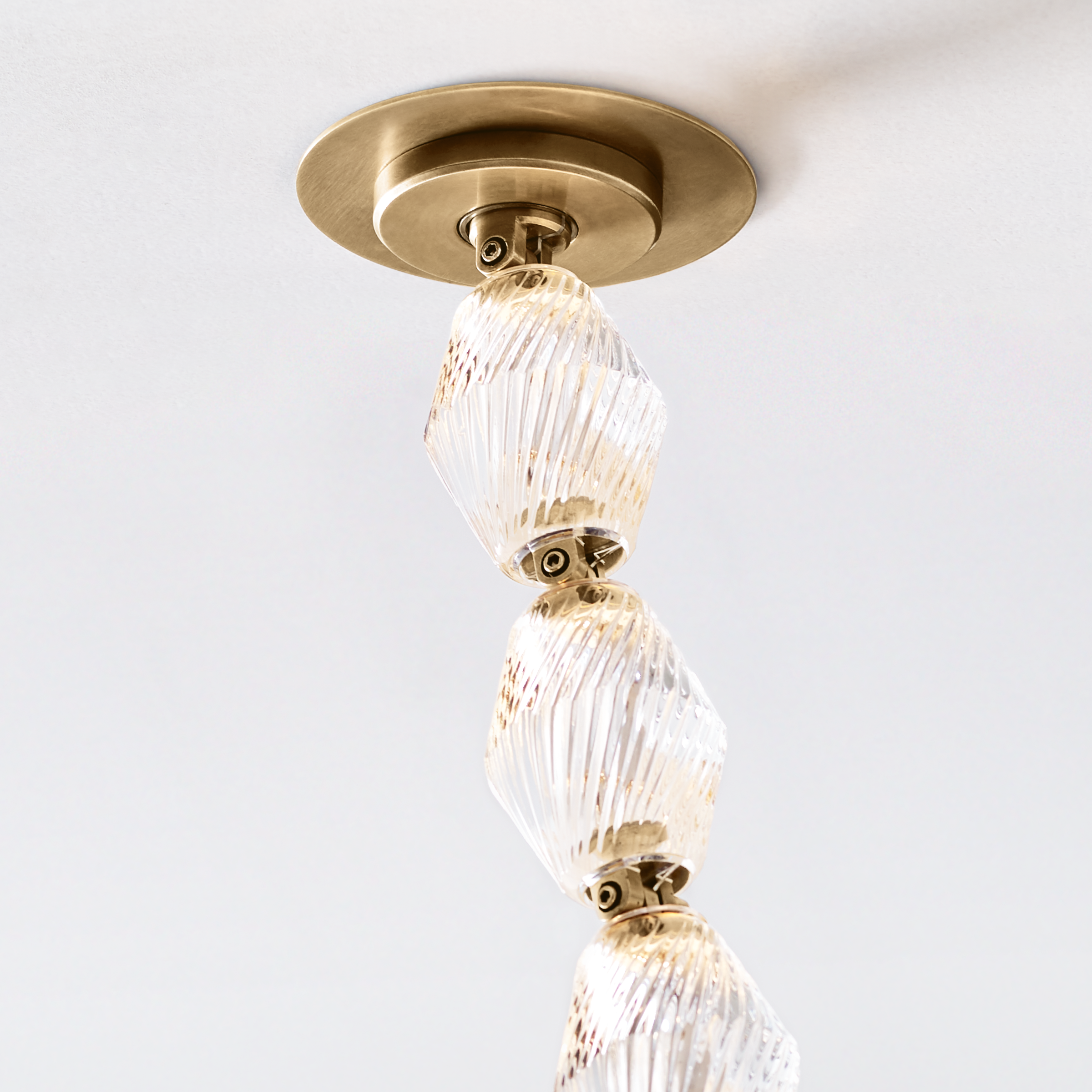 Collier 132 Chandelier Natural Brass Integrated LED 2700K 90 CRI 120V (Remote)