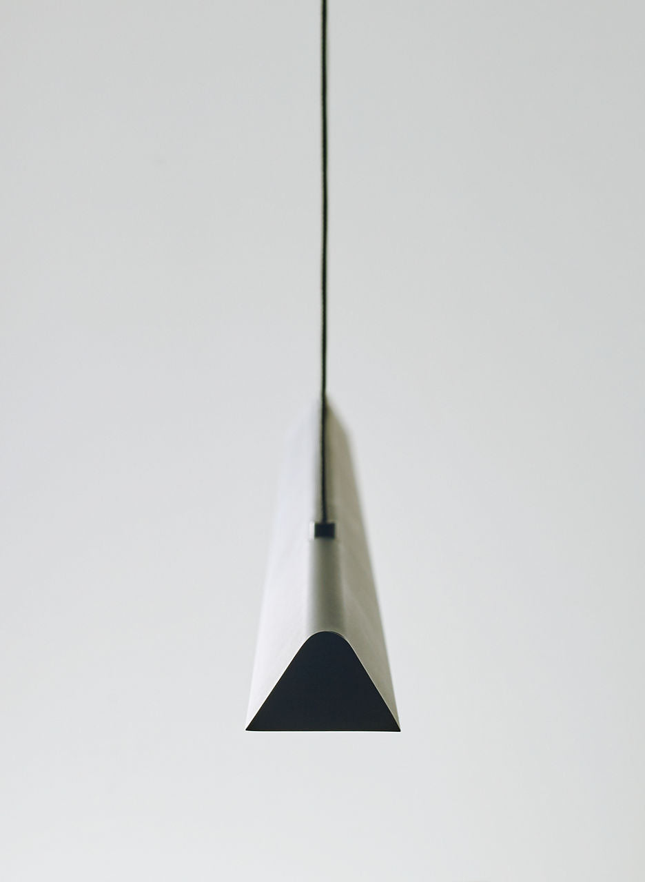 Dessau 48 Linear Suspension Nightshade Black 2700K/3000K Selectable 90 CRI LED selectable 2700k-3000k 120v