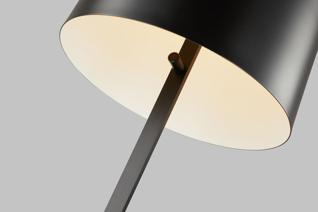 Lucia Outdoor Large Floor Lamp Black 2700K 90 CRI