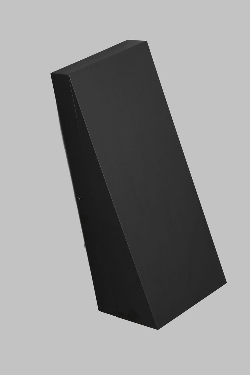 Pitch 12 Outdoor Wall | Black