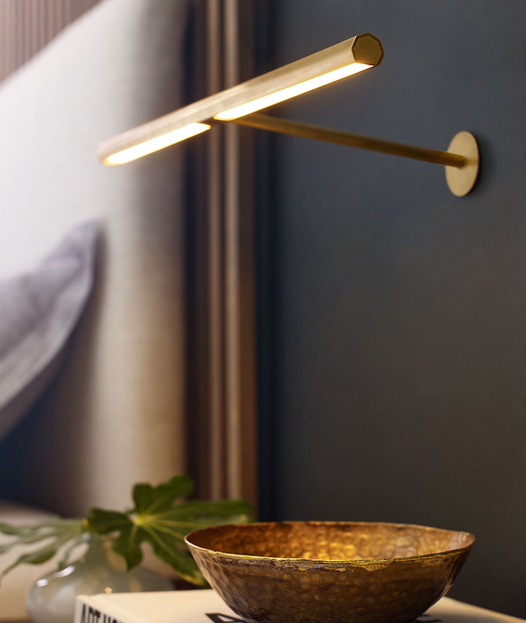 Plural Faceted 18 Picture Light Natural Brass LED 95 CRI 2700K 120-277V