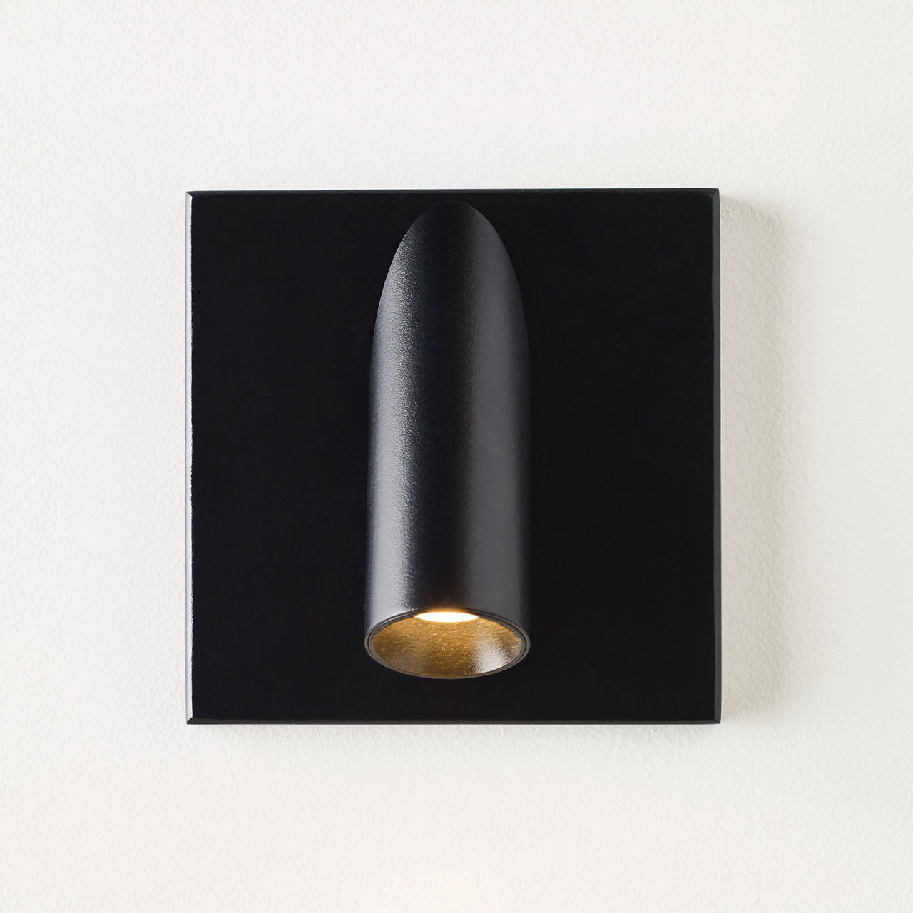 Ponte 5 Outdoor Wall Black Integrated LED 90 CRI 3000K 120-277V