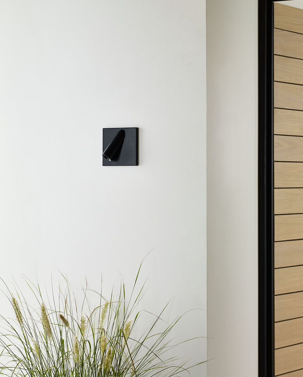 Ponte 5 Outdoor Wall Black Integrated LED 90 CRI 3000K 120-277V