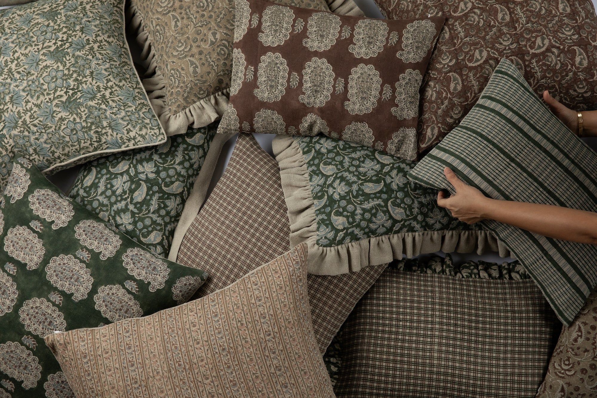 Noto Olive Pillow