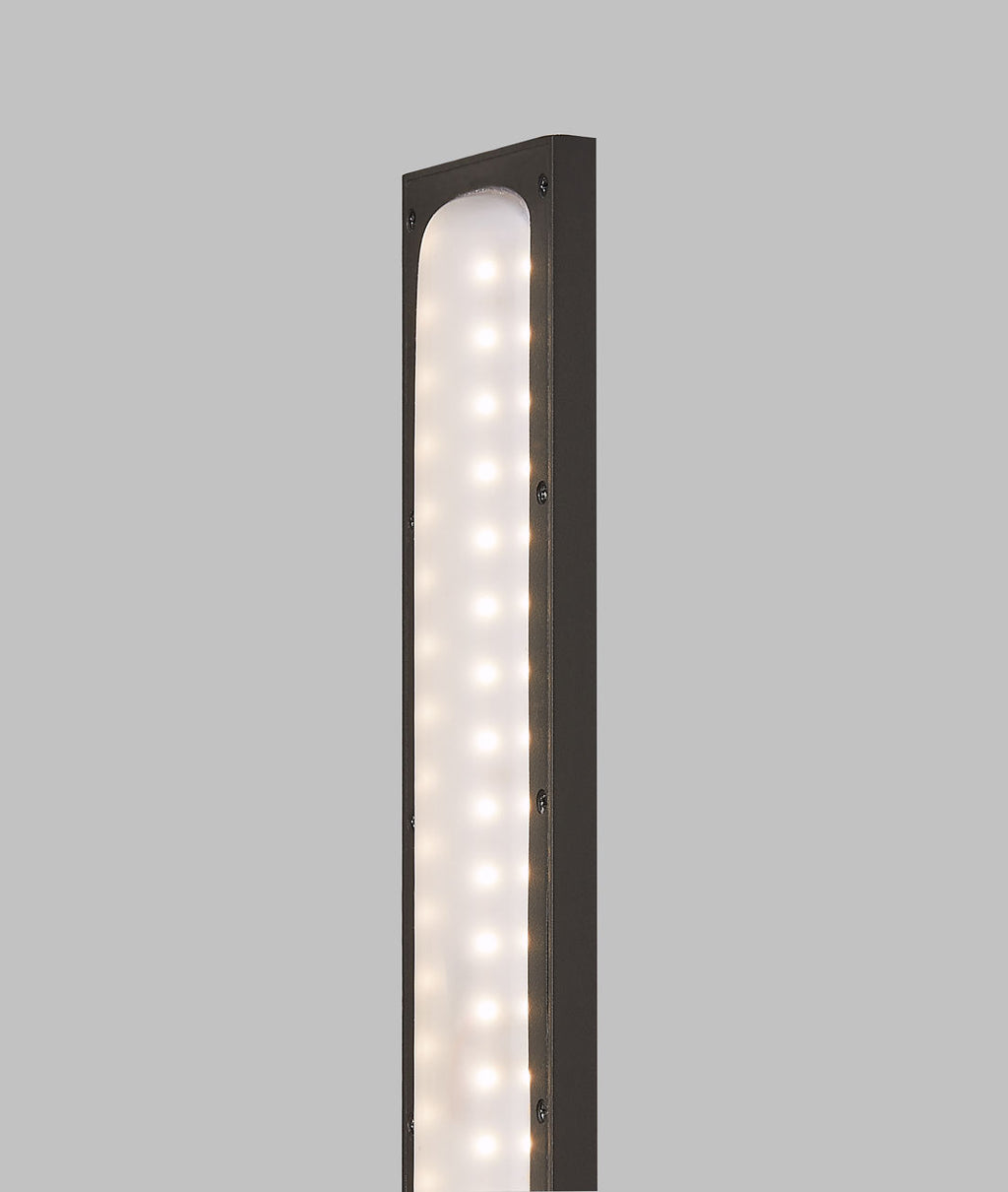 Blade 24 Outdoor Wall Bronze 2700K/3000K Selectable 90 CRI